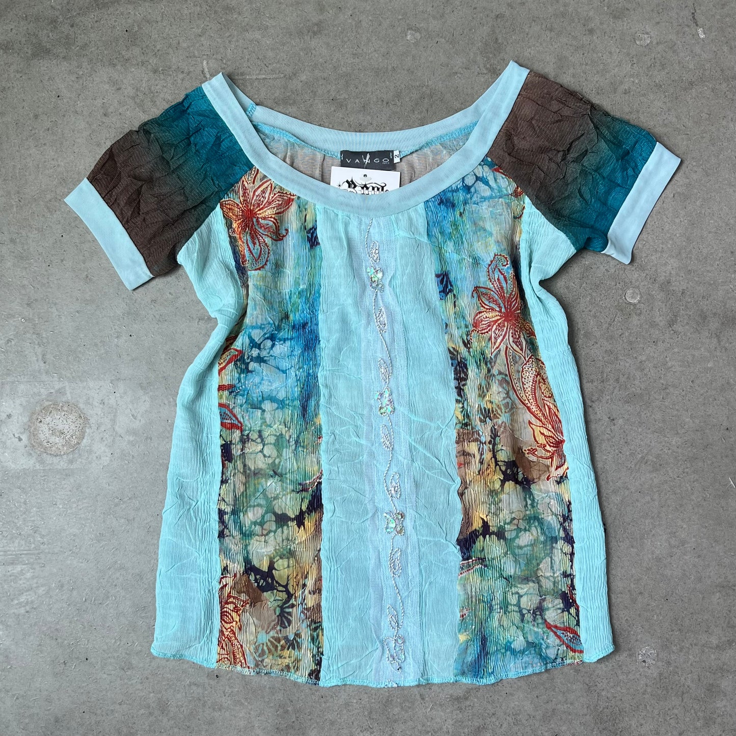 Vintage Design Top