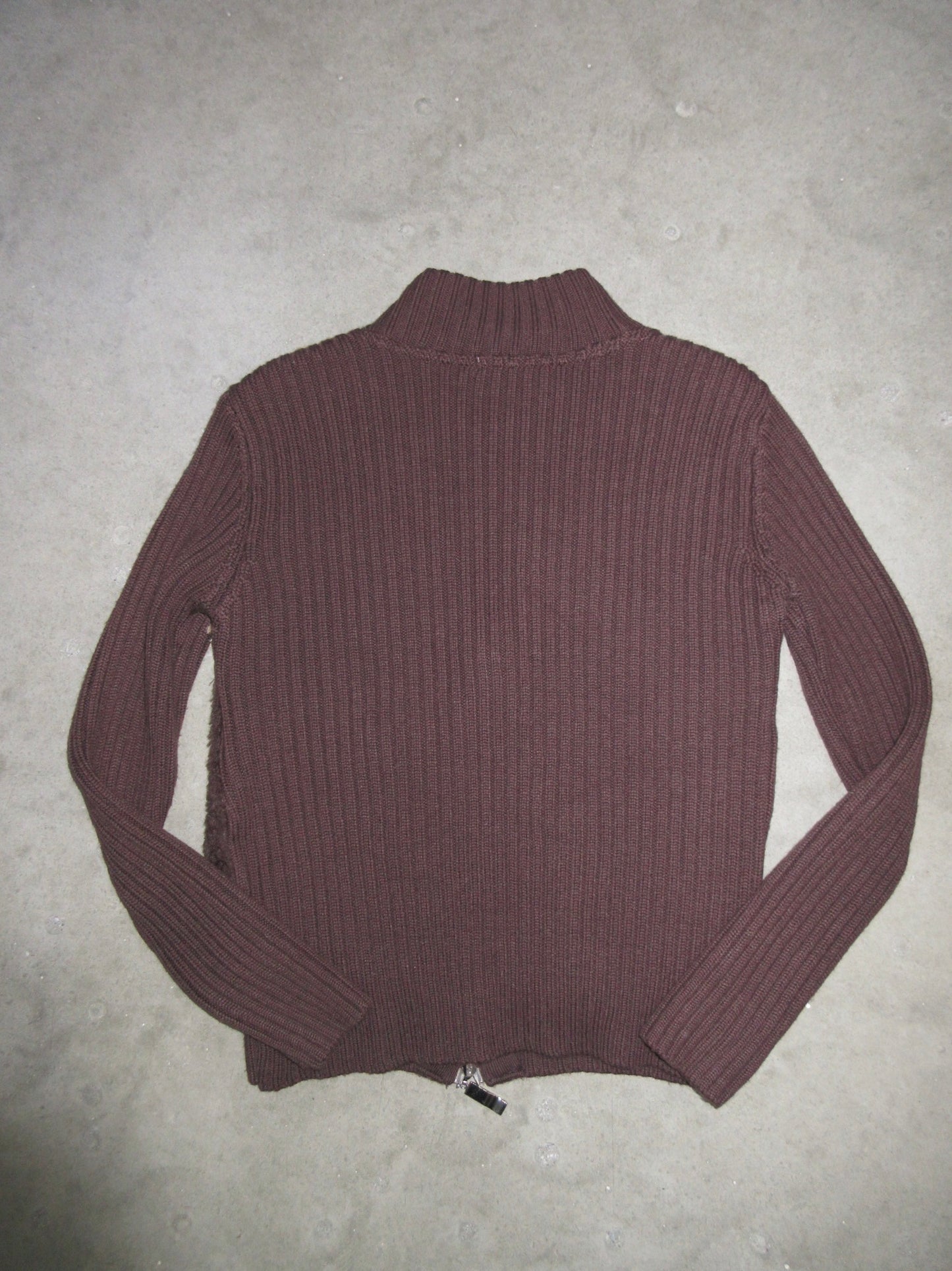 Vintage Design Zip Top