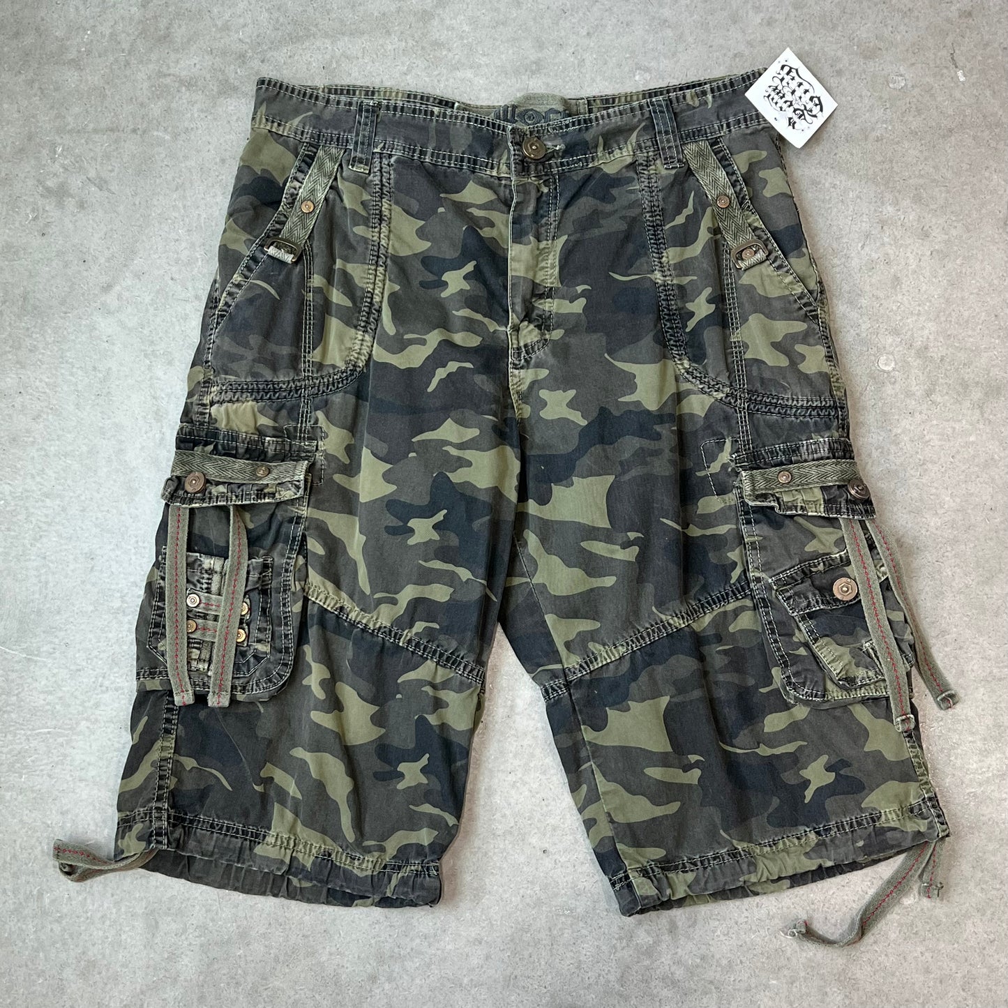 Vintage Design Shorts