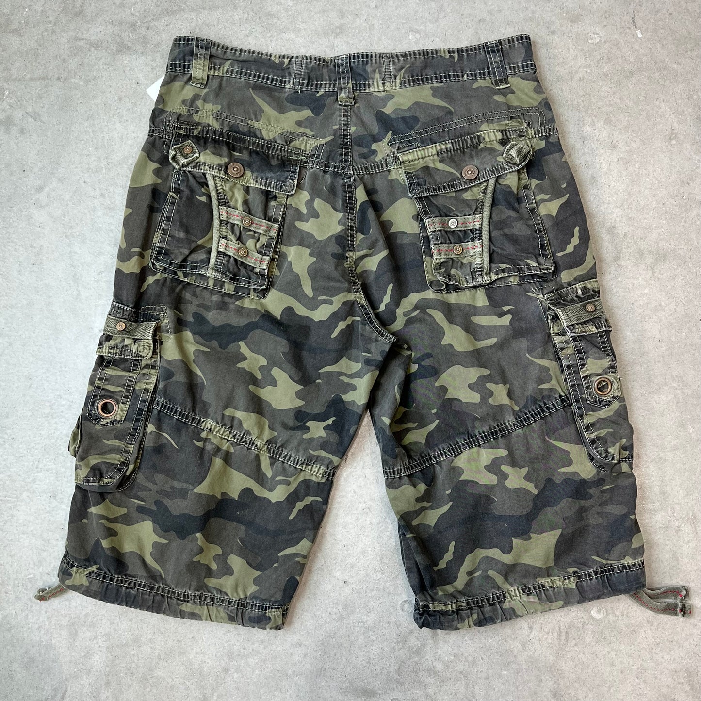 Vintage Design Shorts