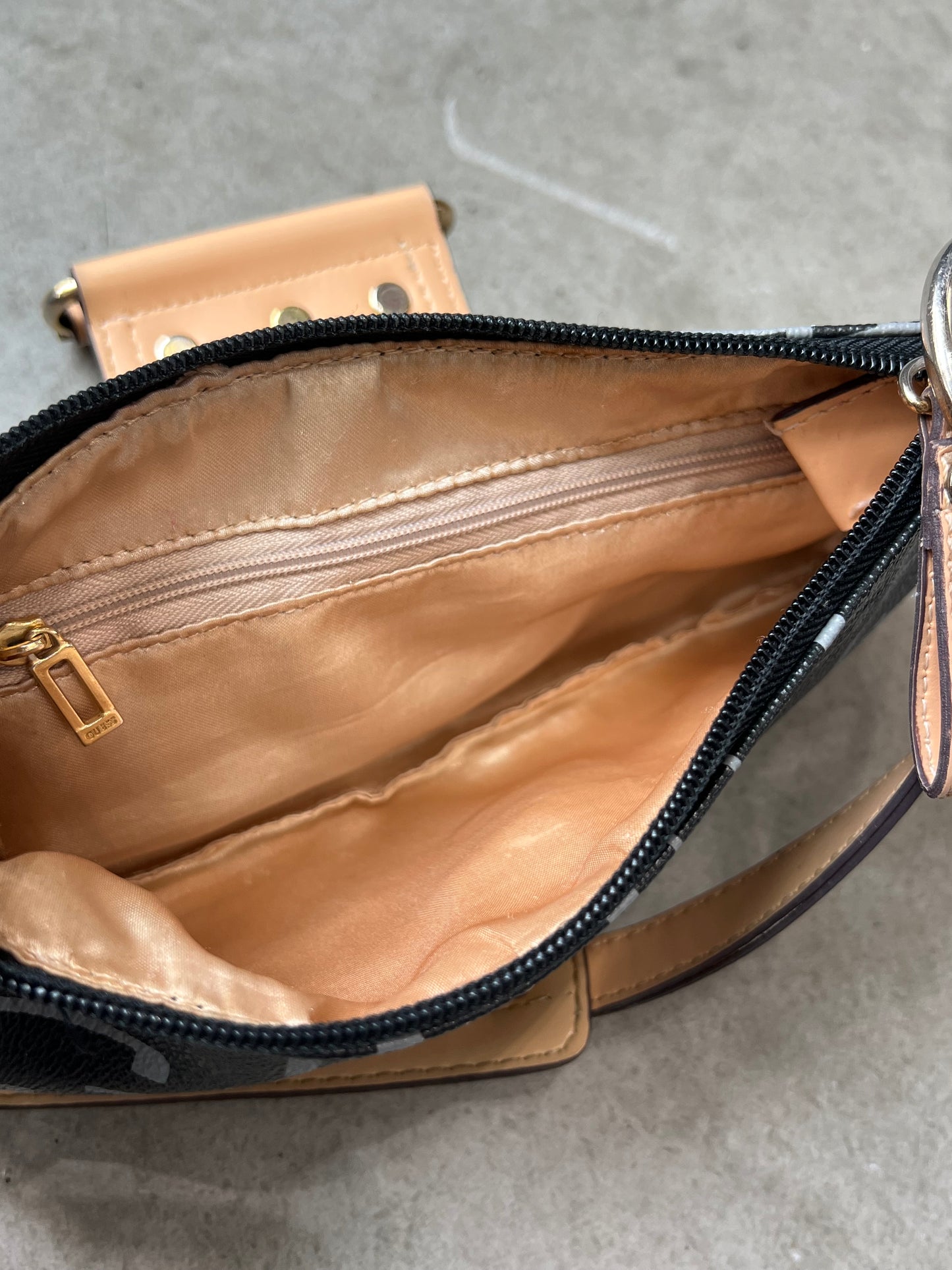 Guess Vintage Design Bag