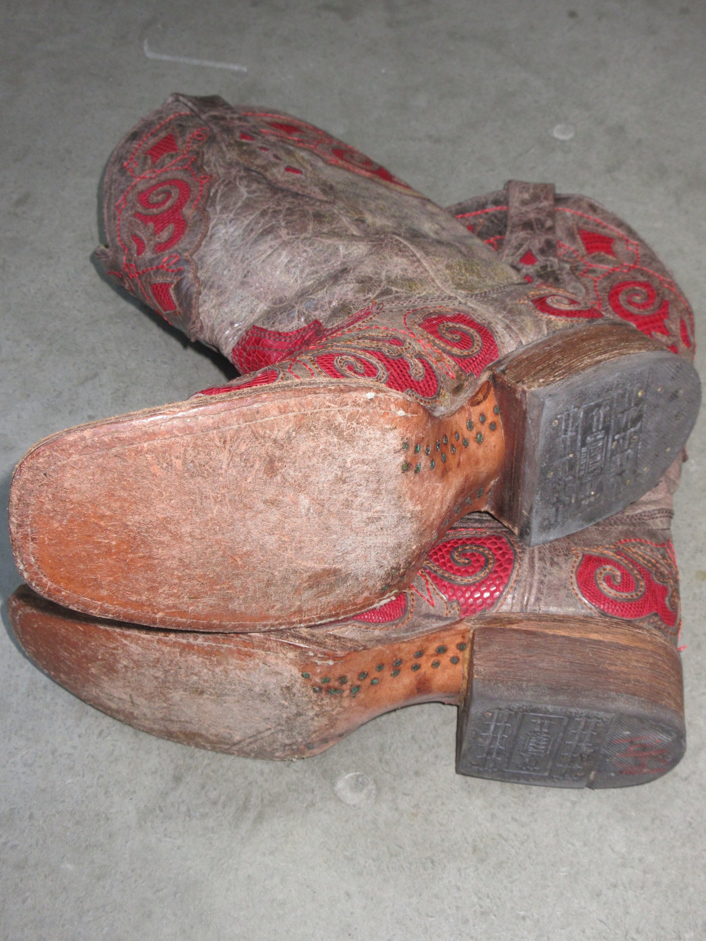Vintage Design Western Boots