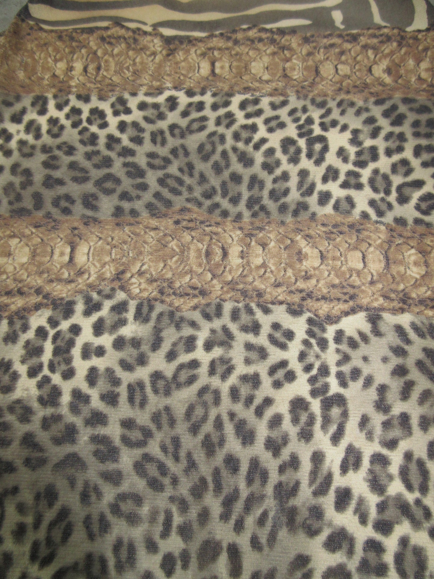 Vintage Design top