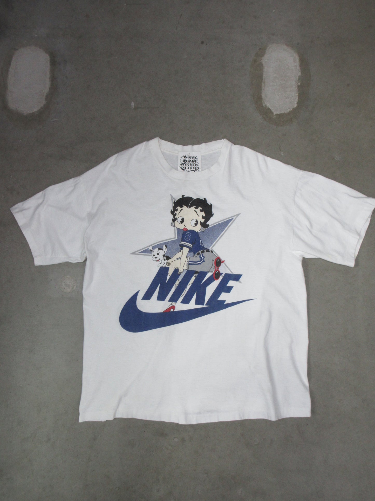 Vintage Design T-shirt