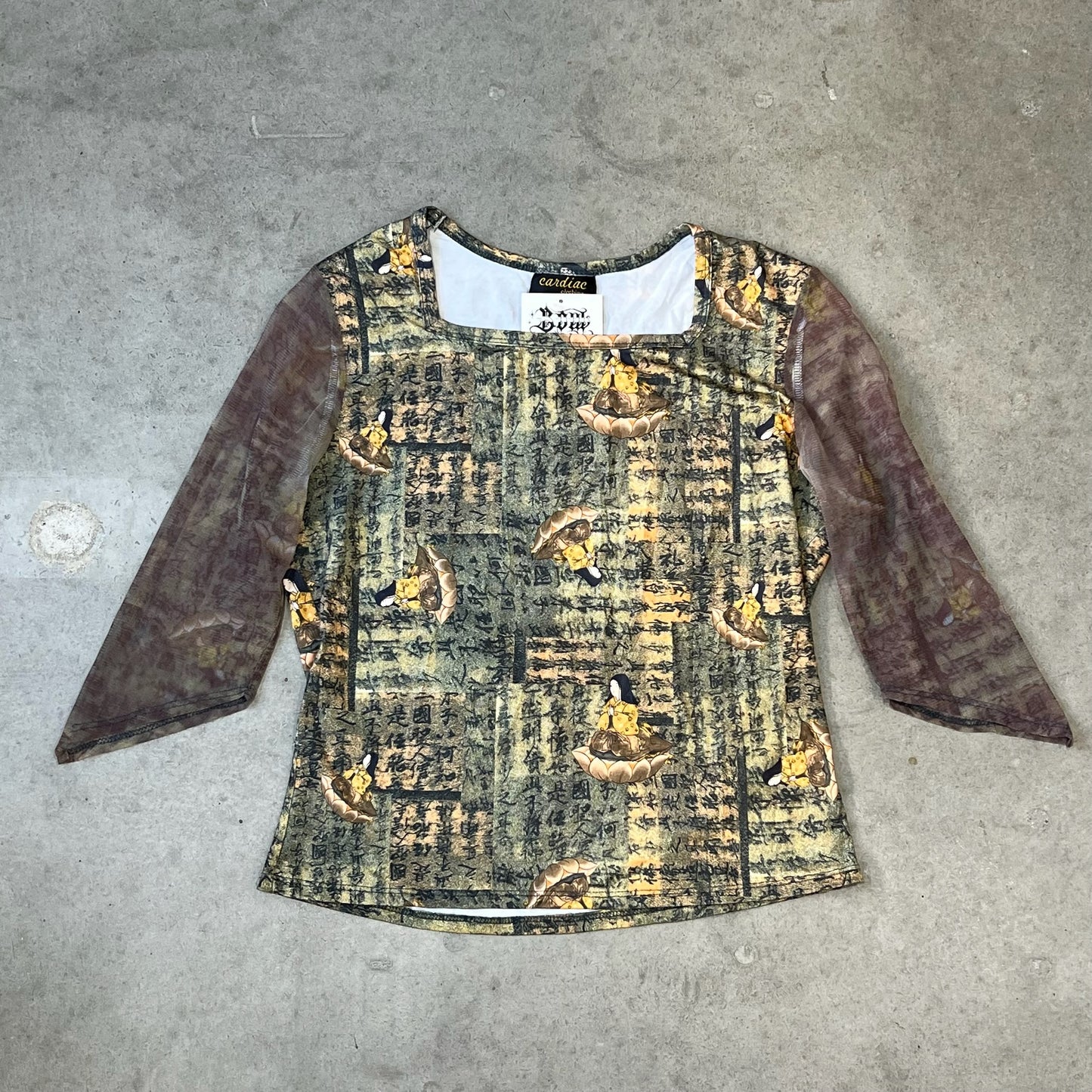 Vintage Design Top