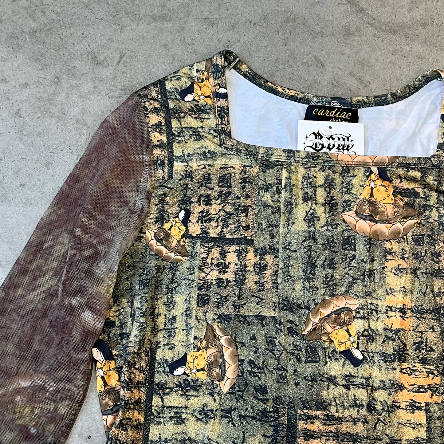 Vintage Design Top