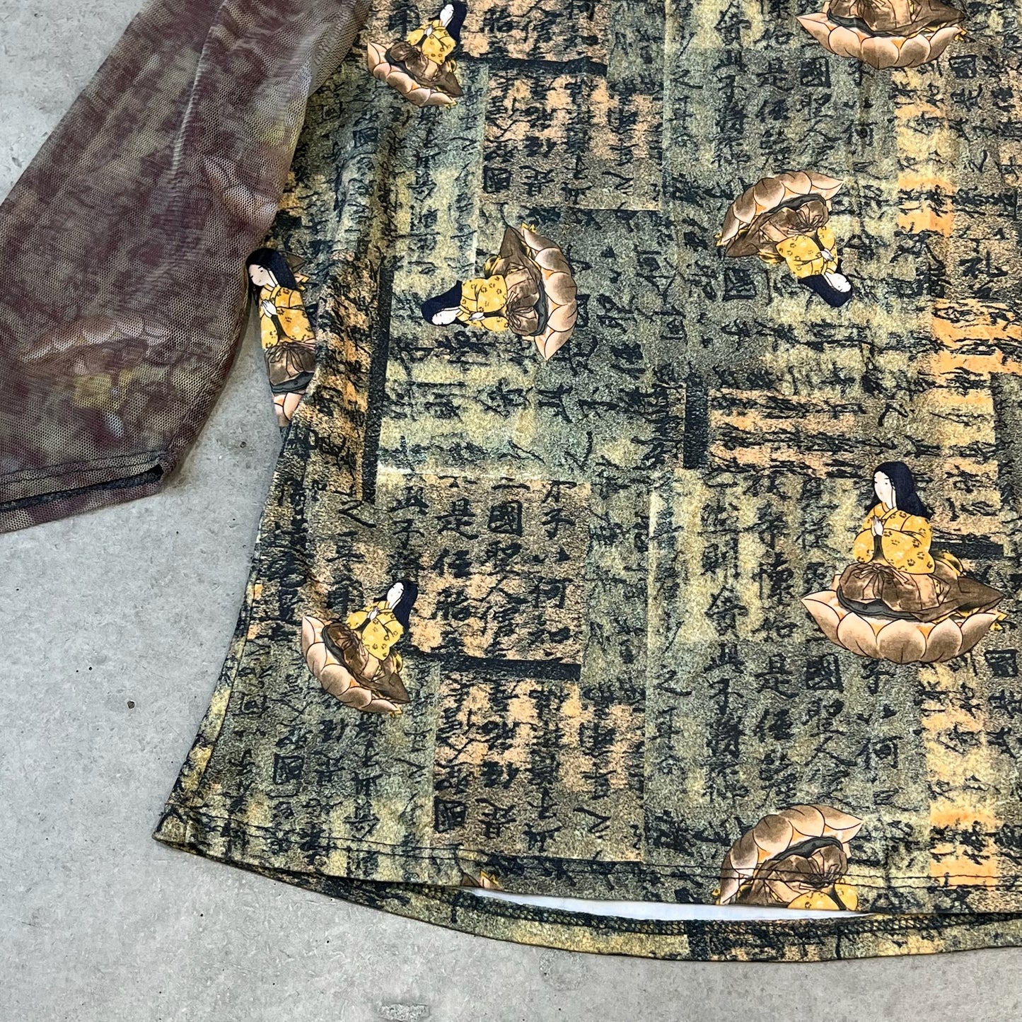 Vintage Design Top