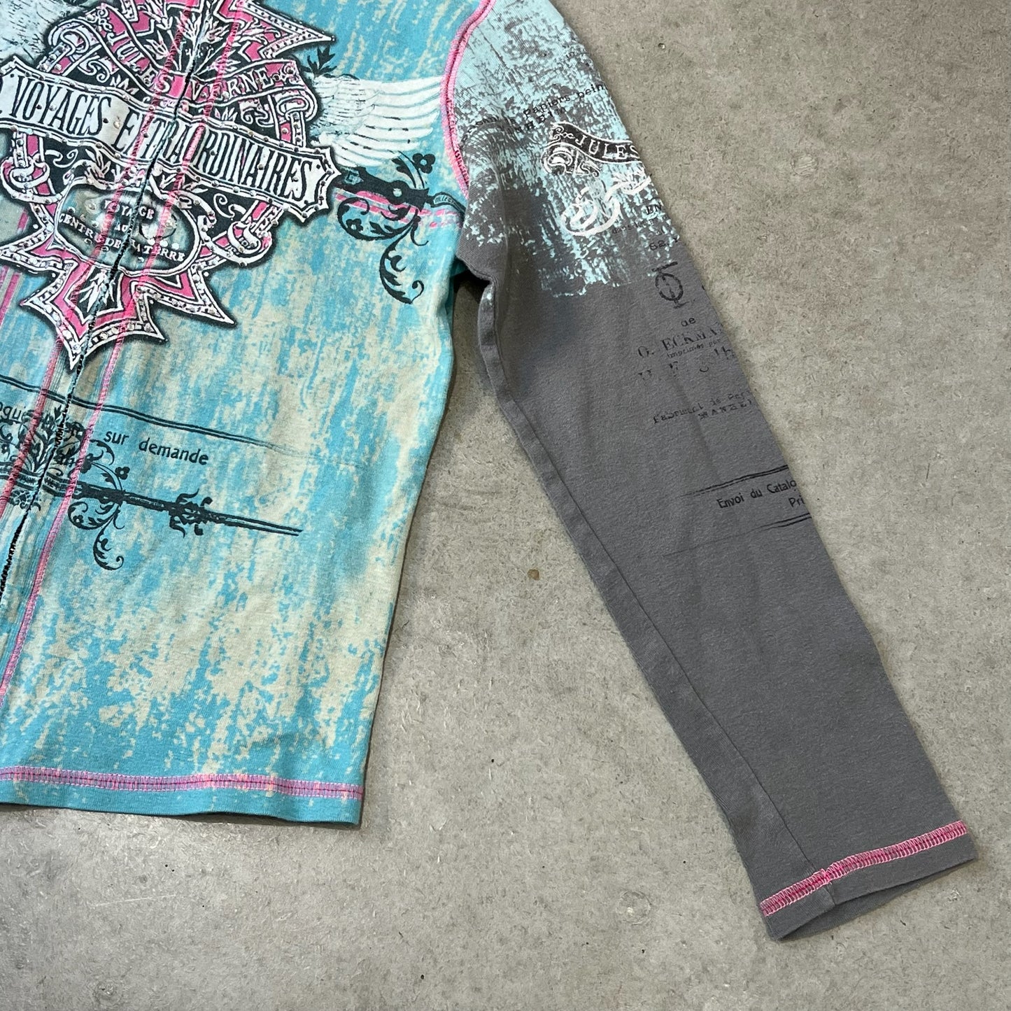 Vintage Design Zip Top