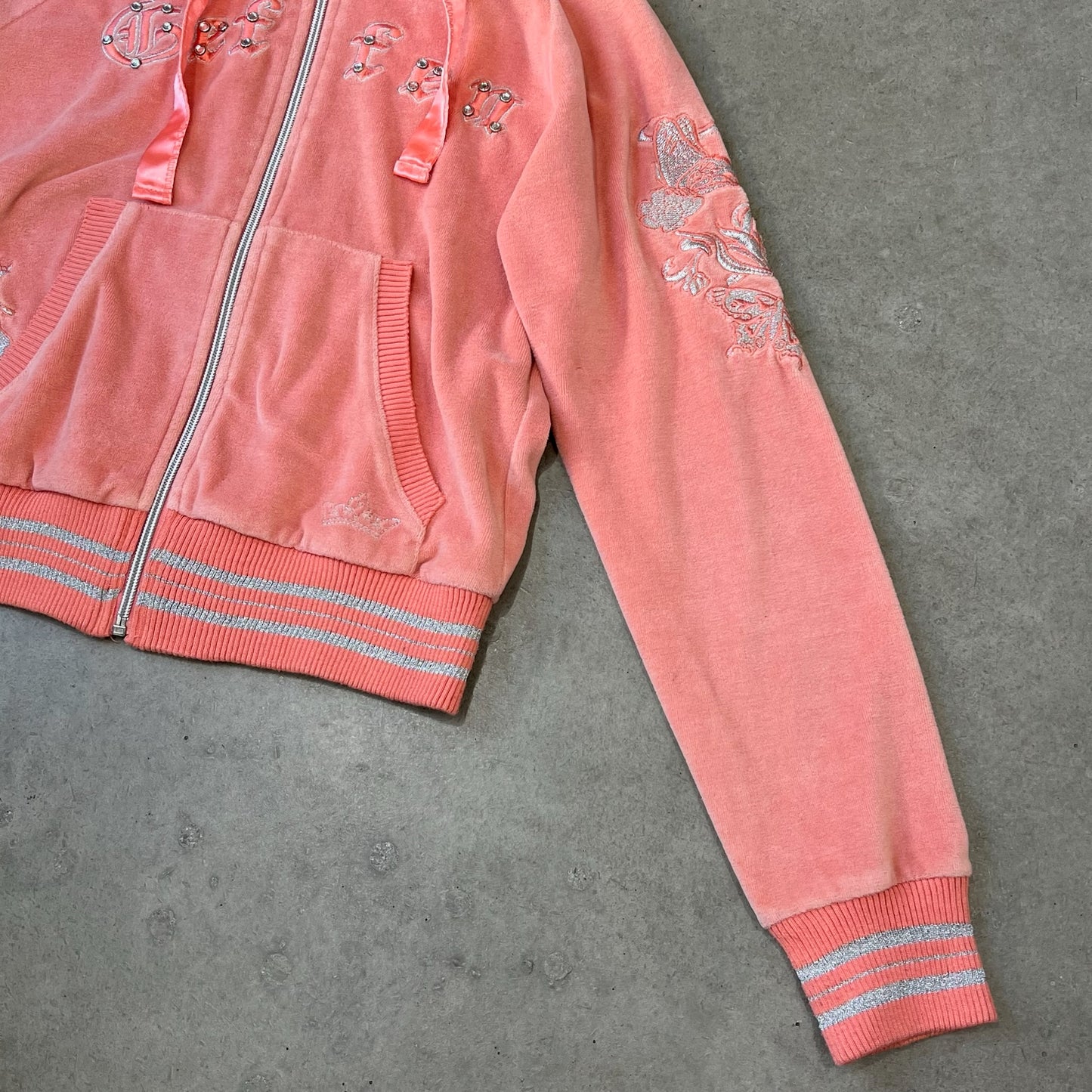 Vintage Design Zip Top