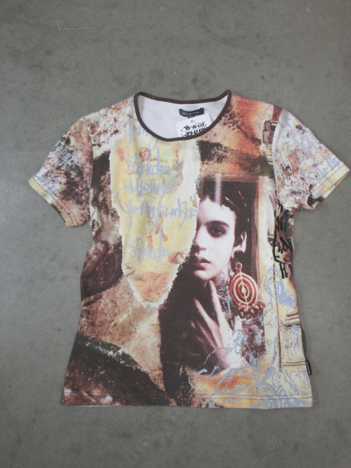 Vintage Design Top