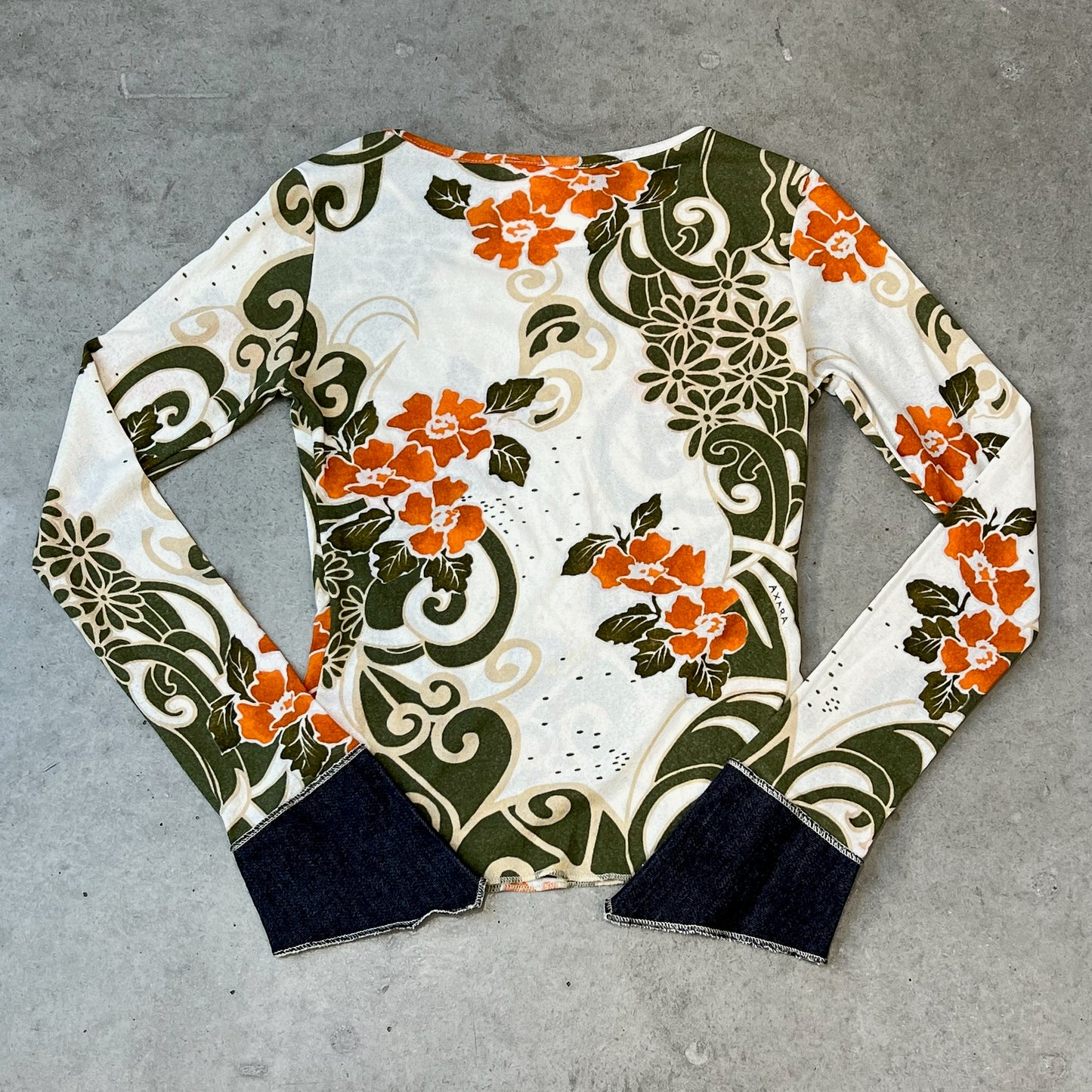 Vintage Design Top