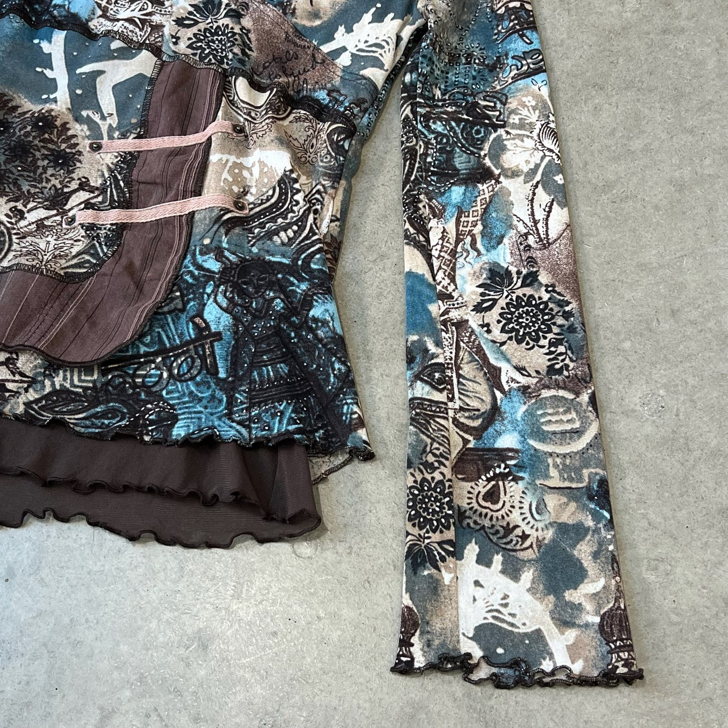 Vintage Design Top