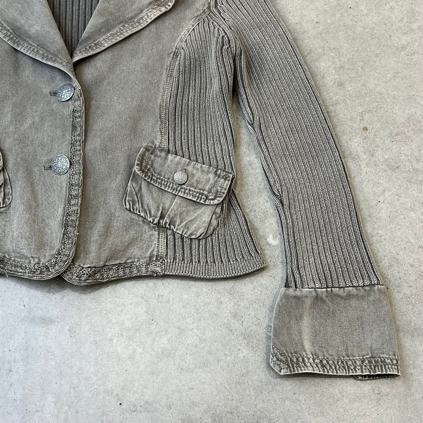 Vintage Design Top