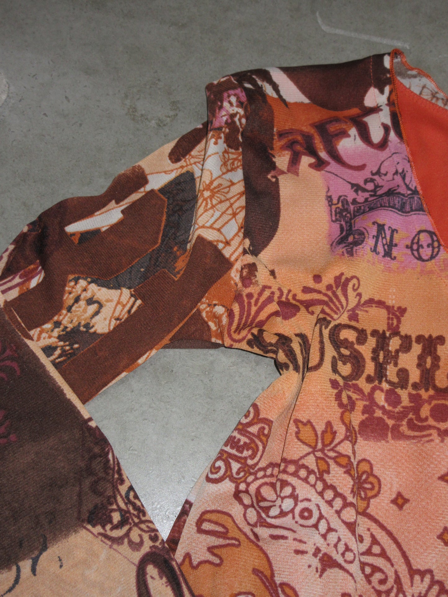 Vintage Design Top