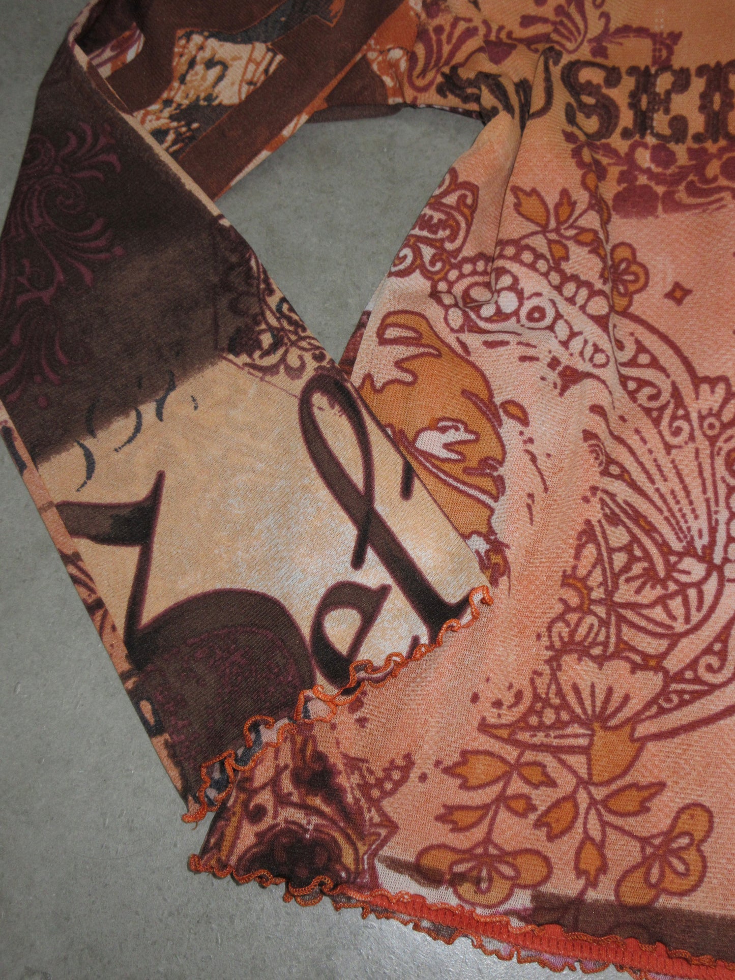 Vintage Design Top