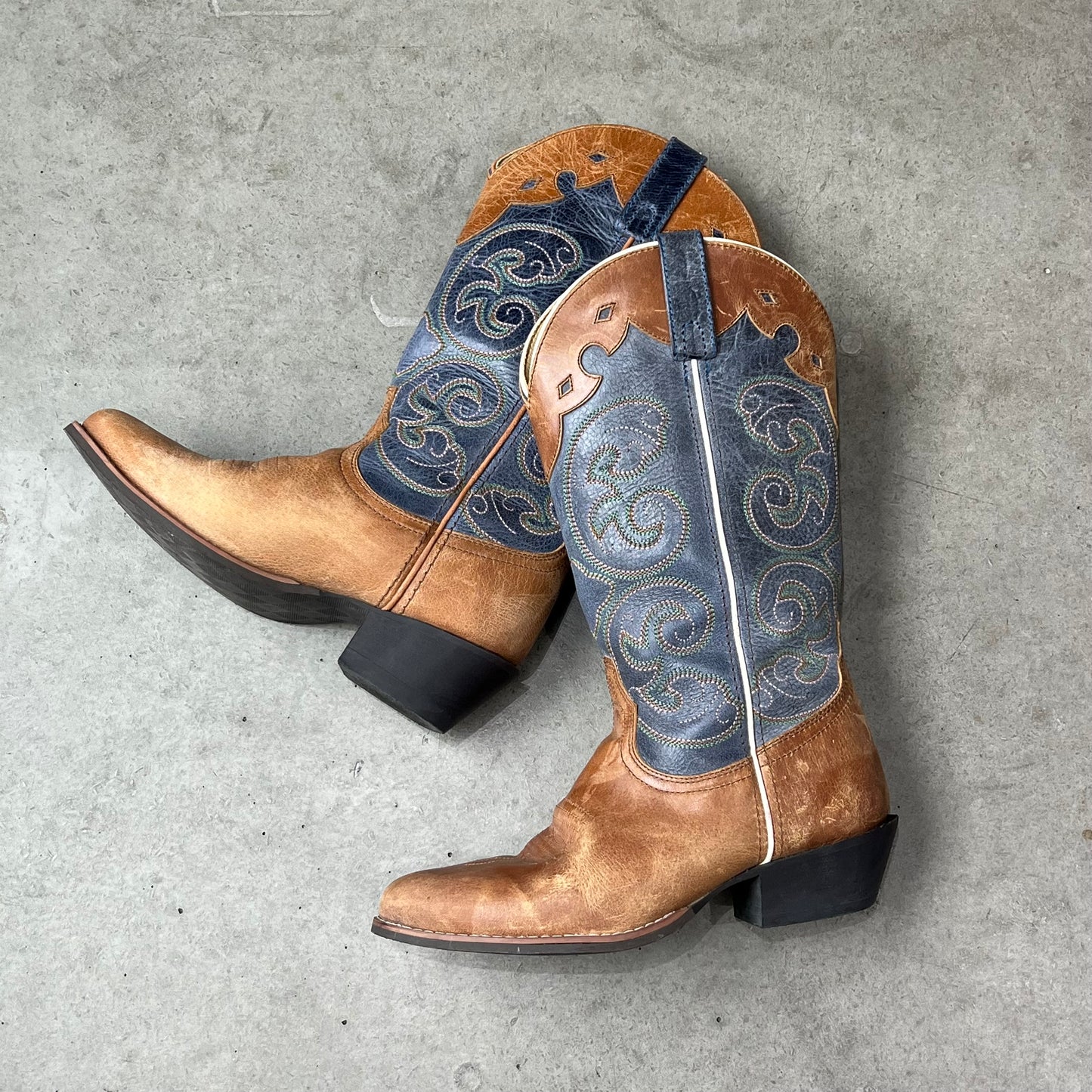 Vintage Design Western Boots