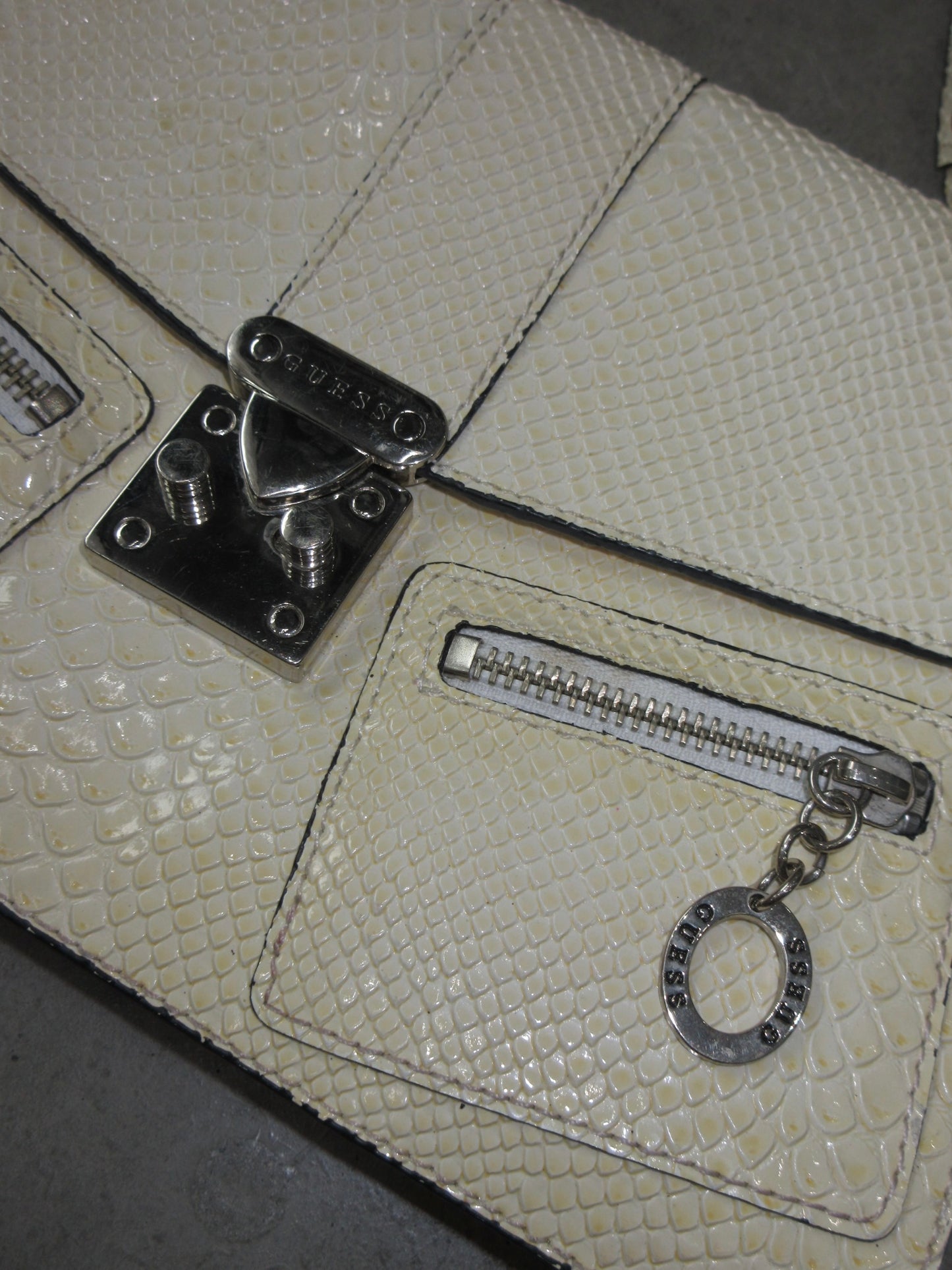 Guess Vintage Design Bag