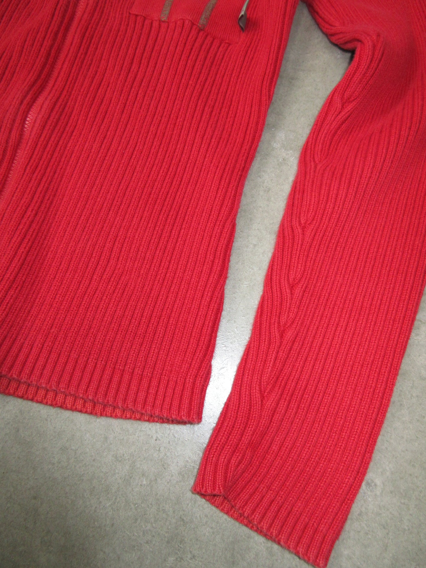 Vintage Design Zip Top