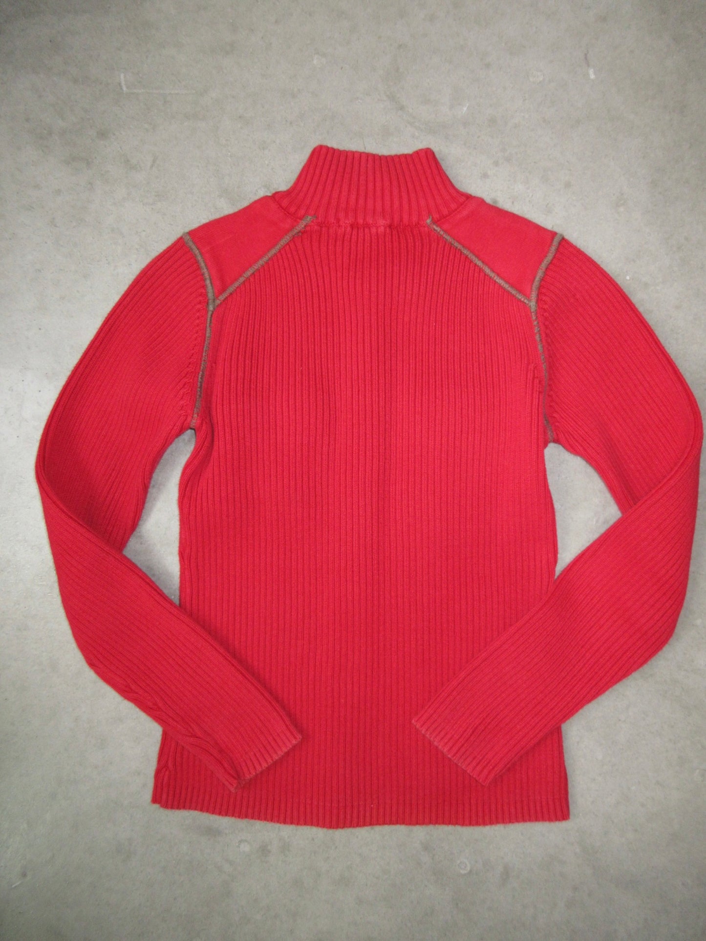 Vintage Design Zip Top