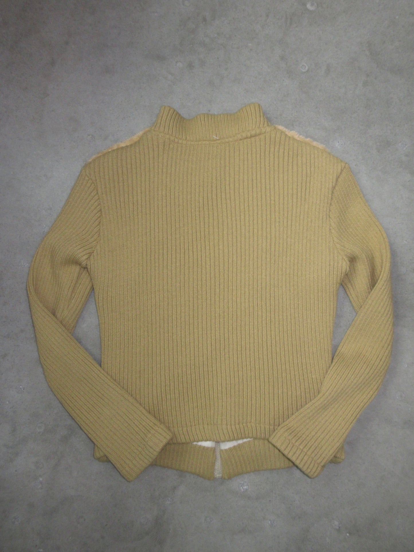 Vintage Design Zip Top