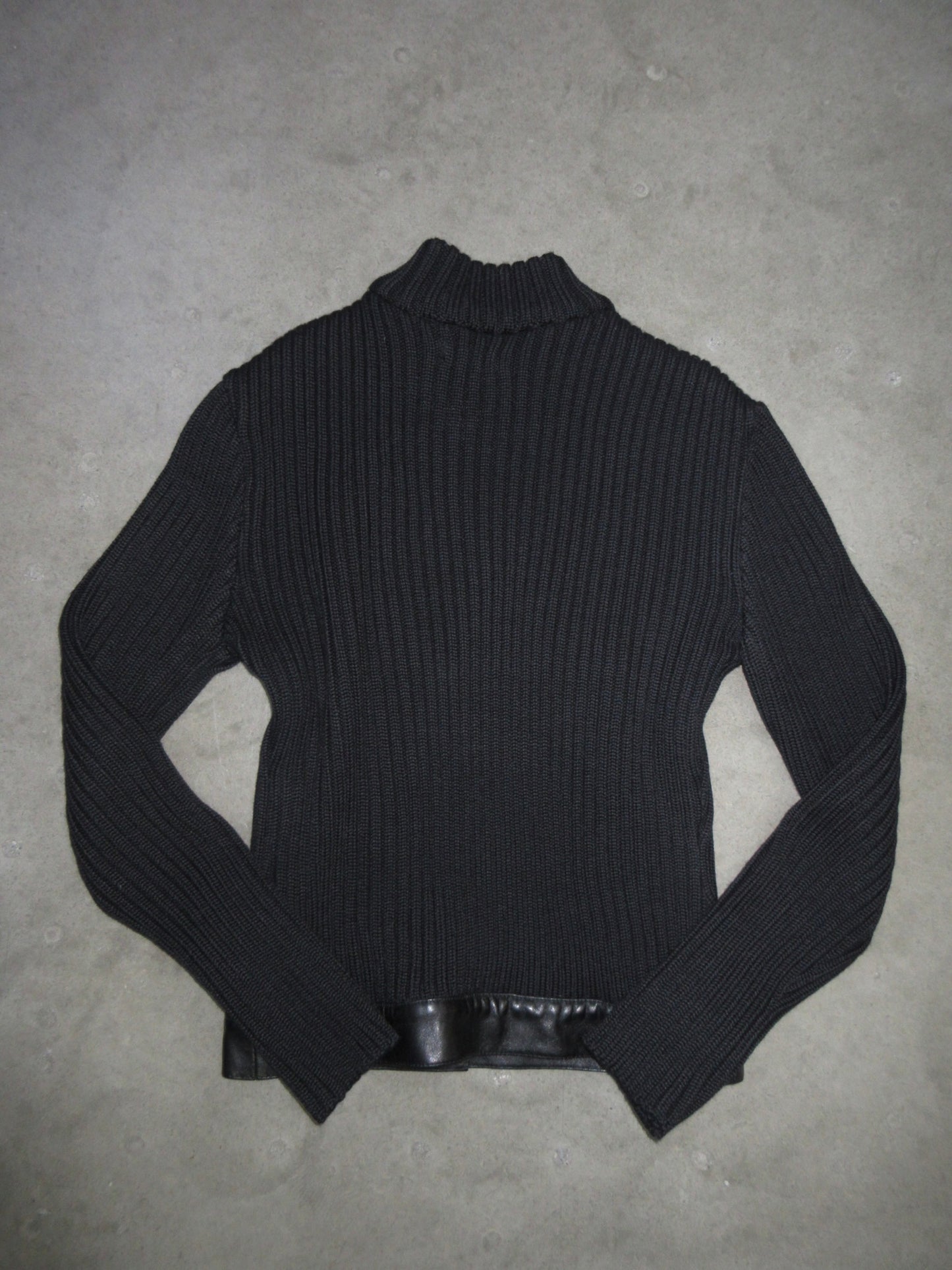 Vintage Design Zip Top