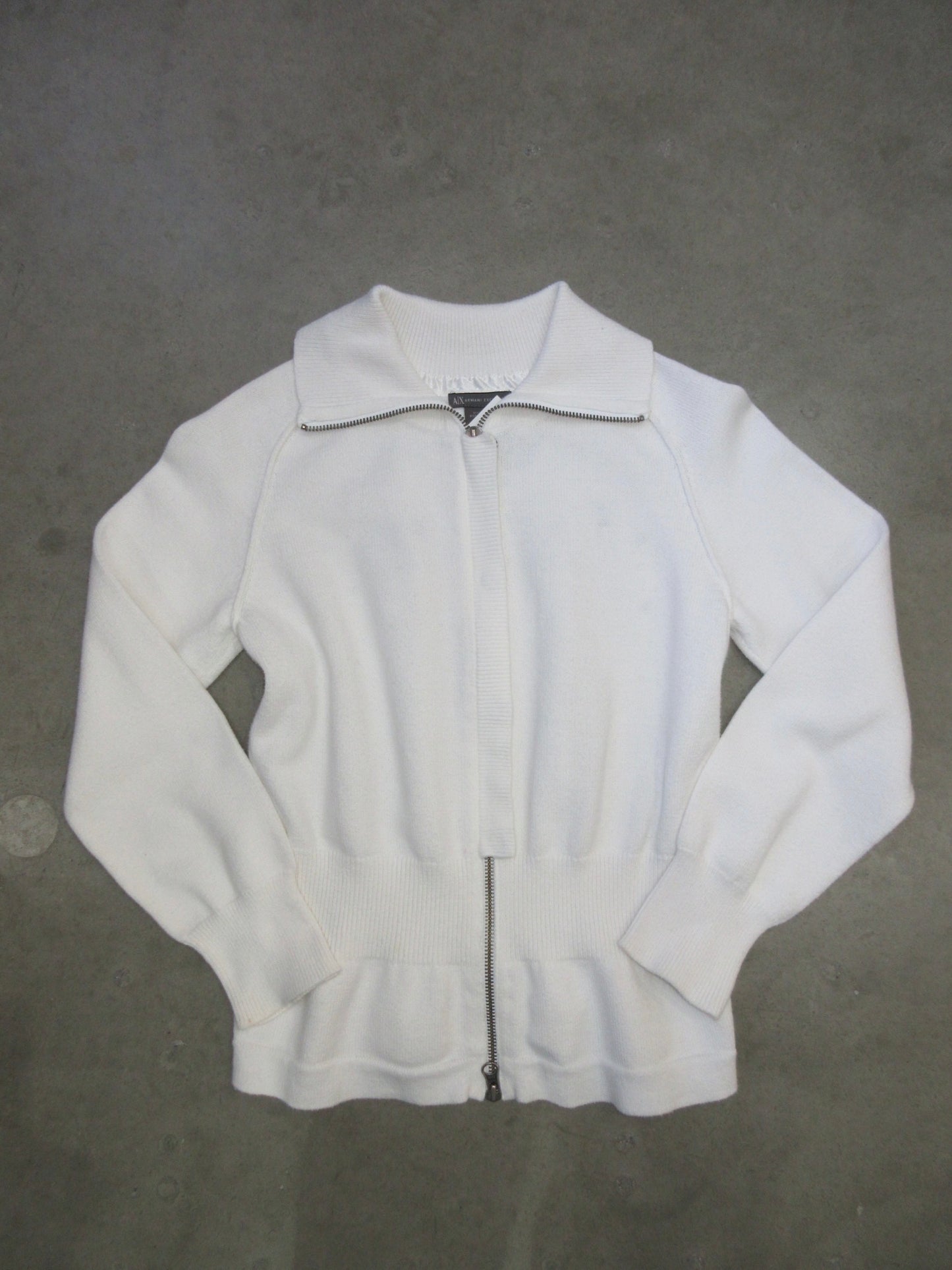 Vintage Design Zip Top