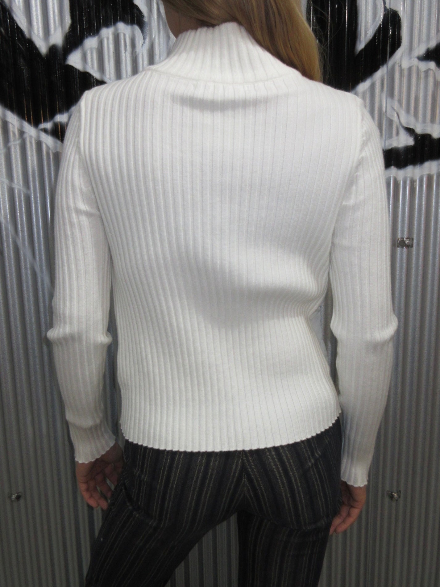 Vintage Design Zip Top
