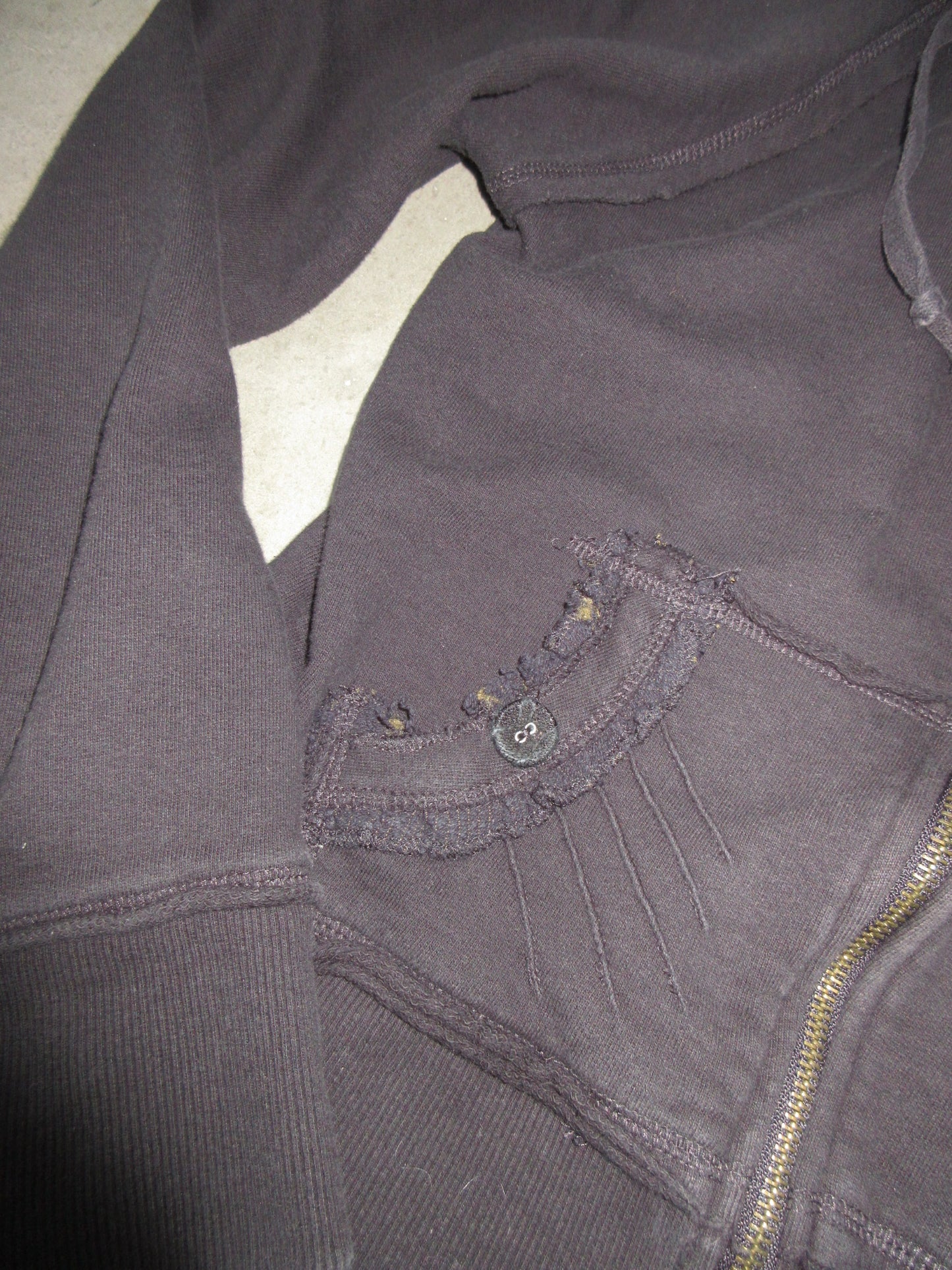 Vintage Design Zip Top