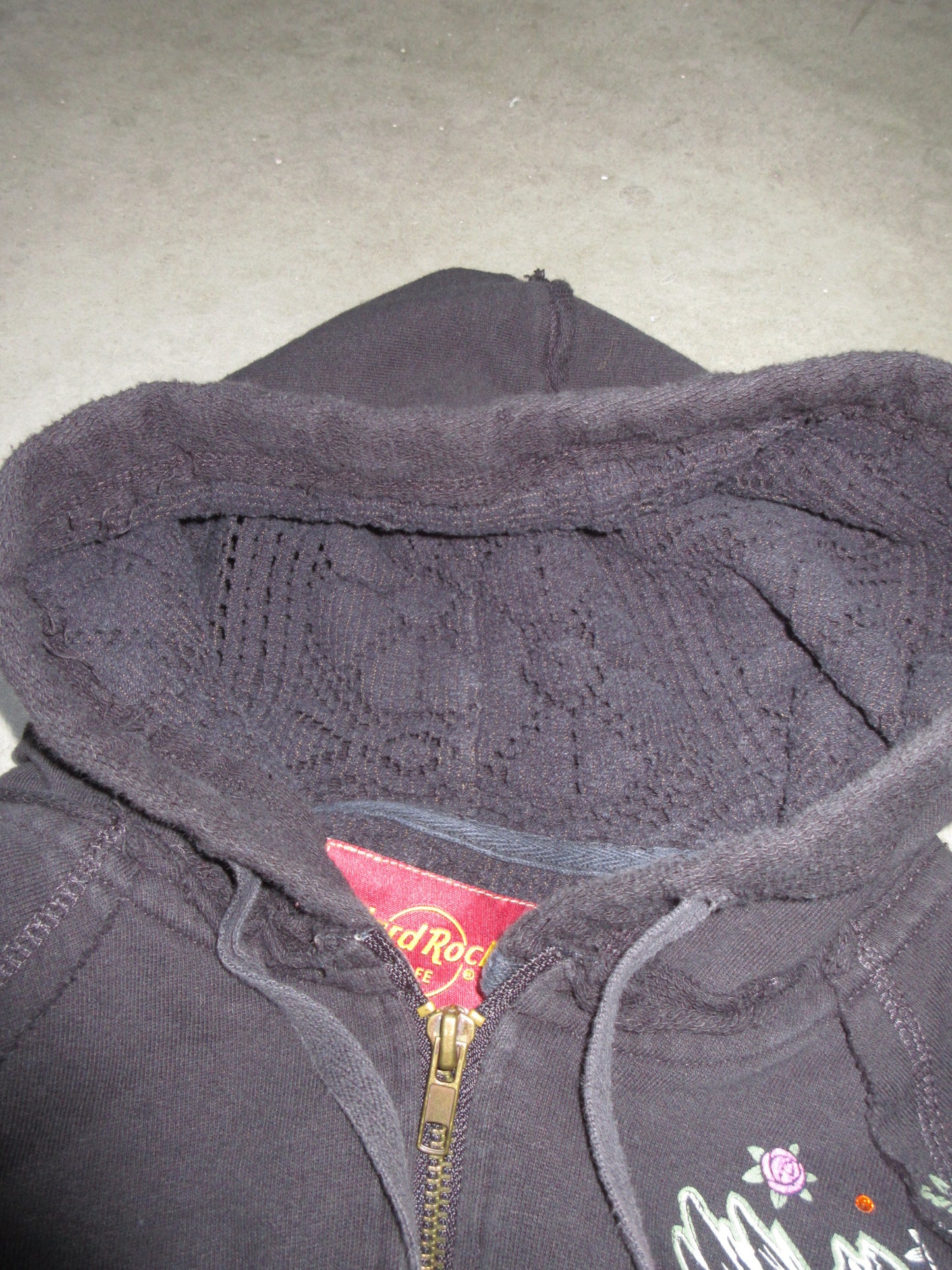 Vintage Design Zip Top
