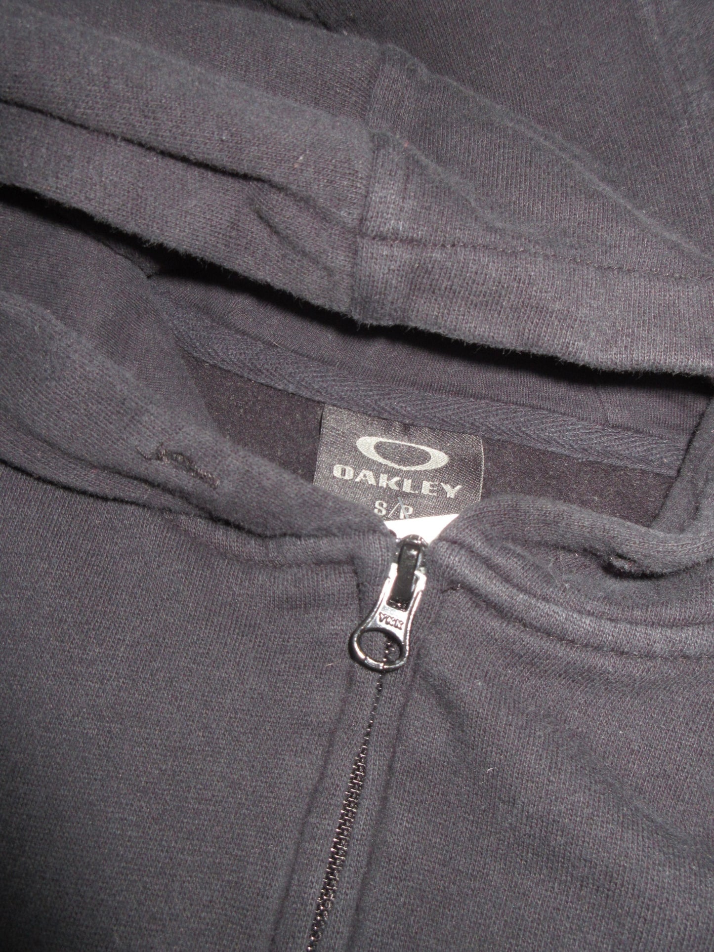 Vintage Design Zip Top