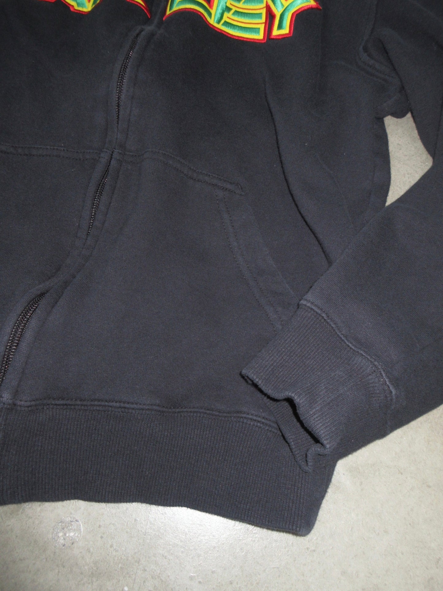 Vintage Design Zip Top
