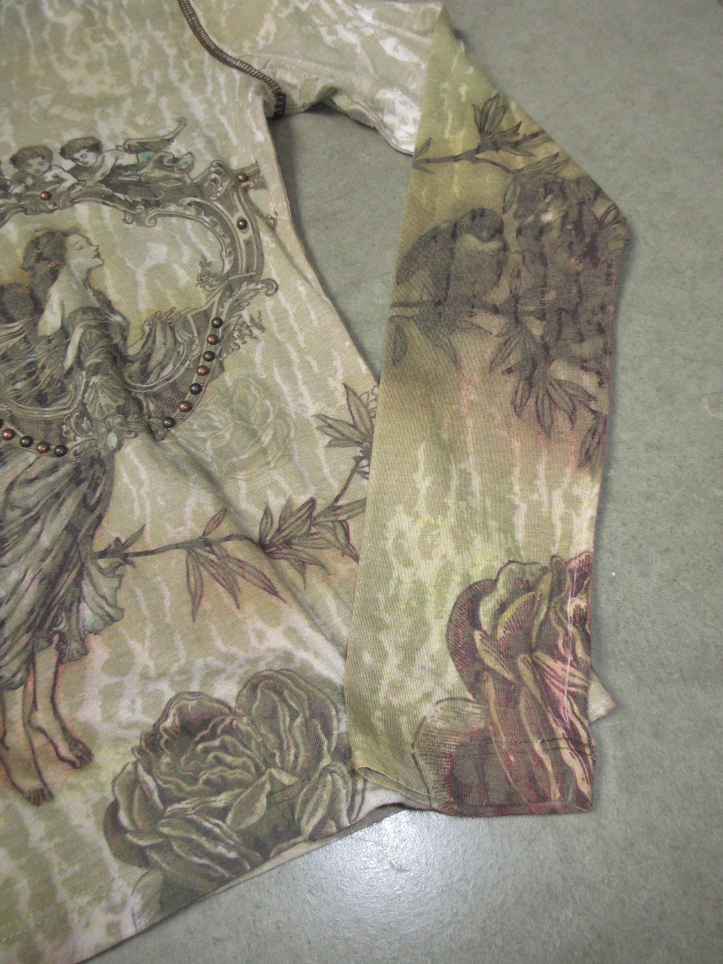 Vintage Design Top