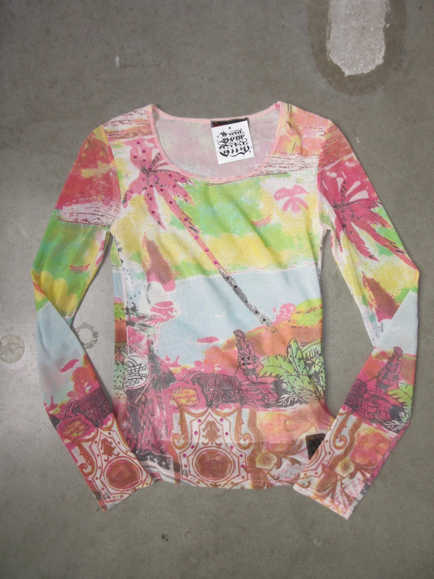 Vintage Design Top