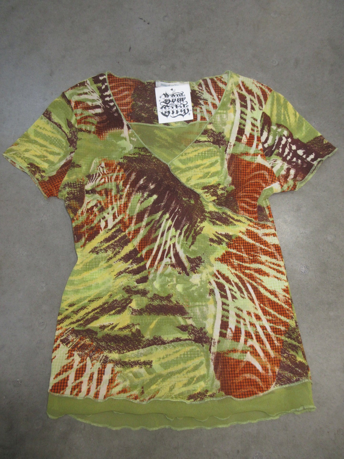 Vintage Design Top