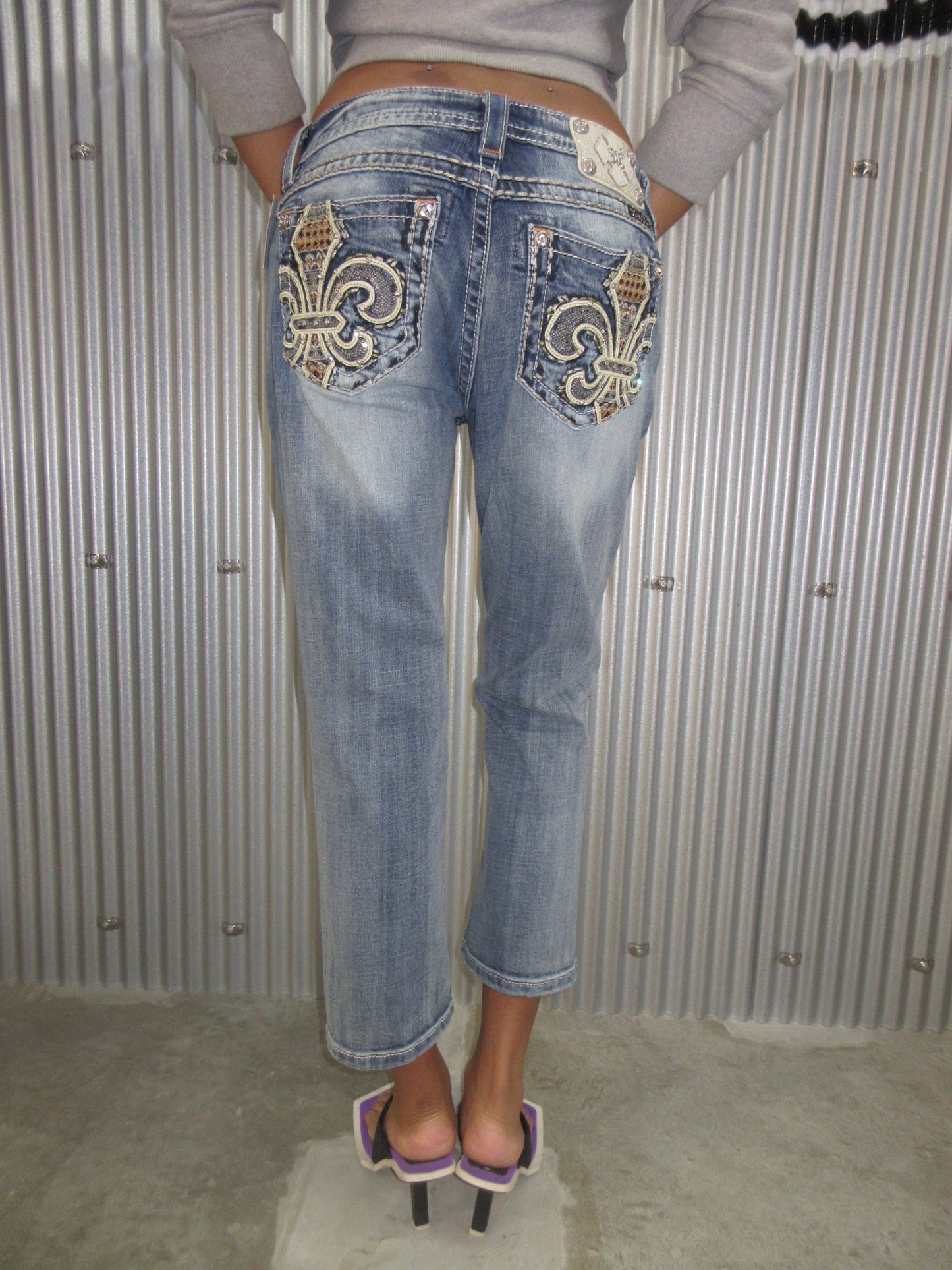 MissMe Vintage Design Capri Pants