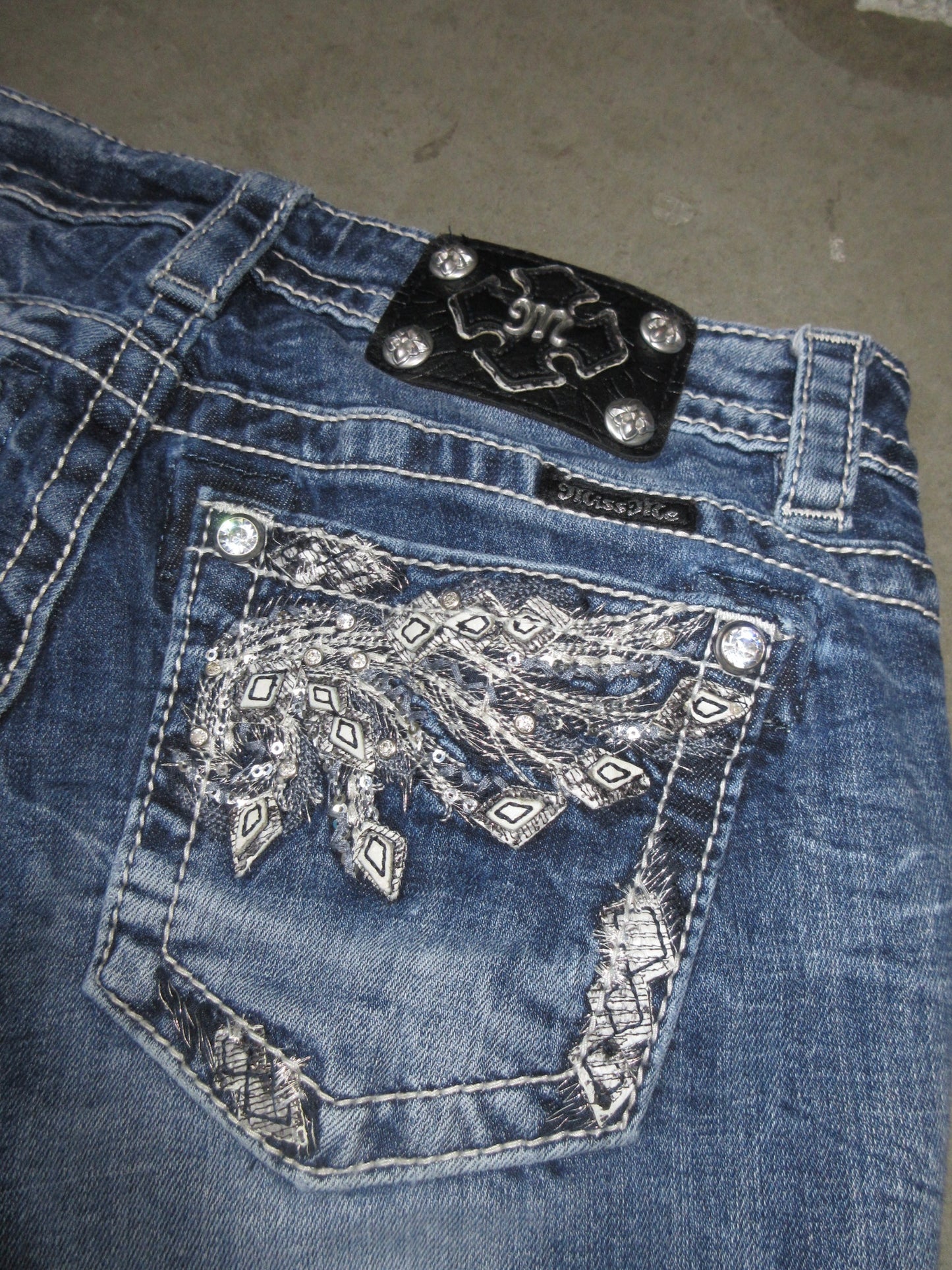 MissMe Vintage Design Capri Pants