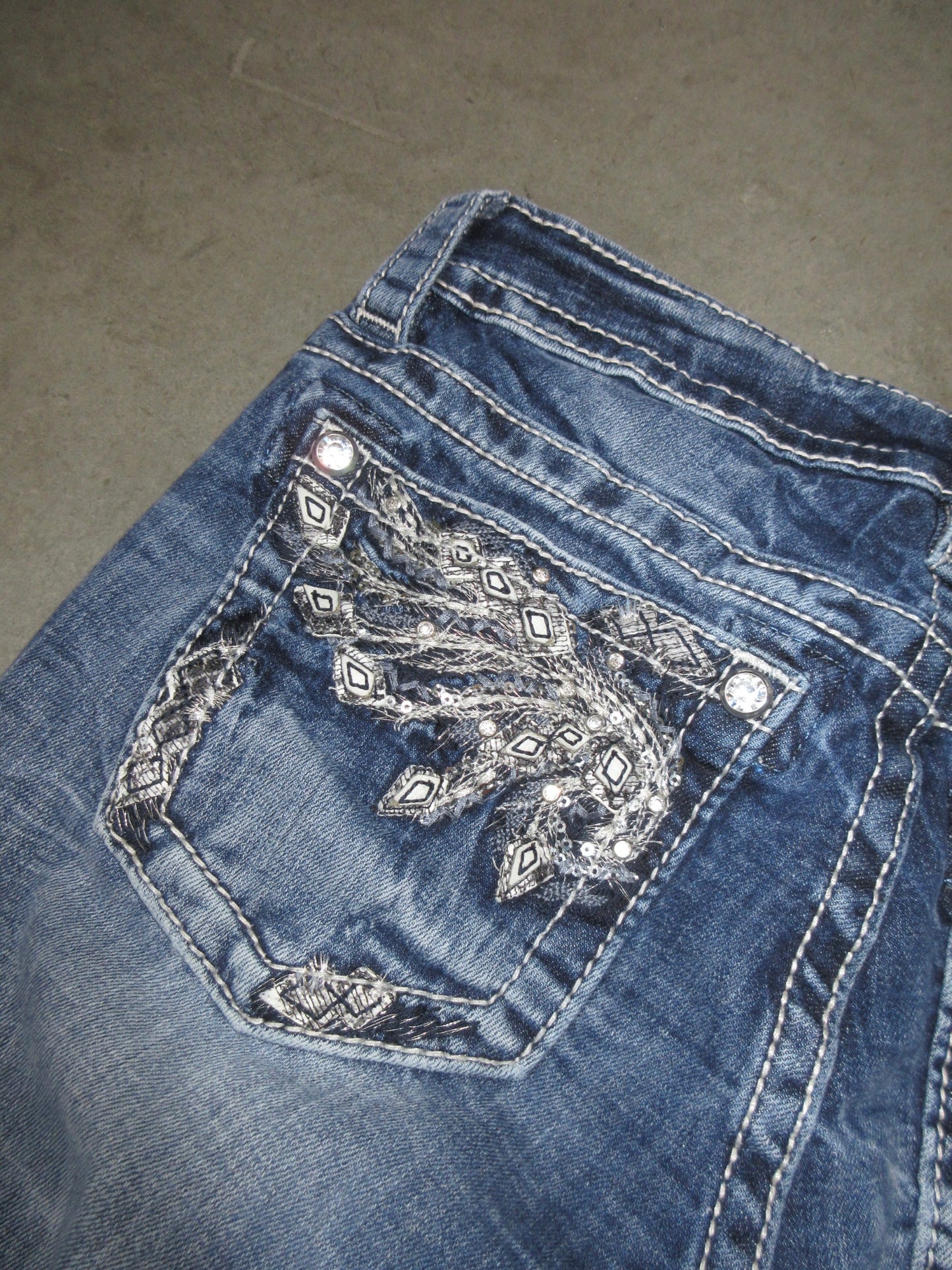 MissMe Vintage Design Capri Pants