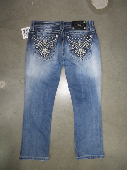 MissMe Vintage Design Capri Pants