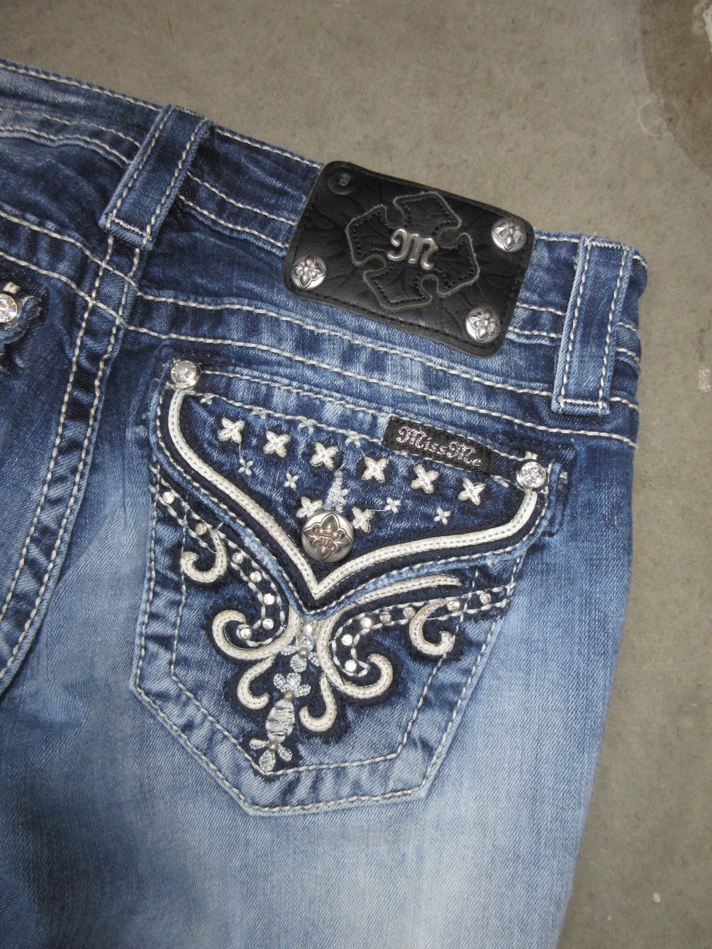 MissMe Vintage Design Capri Pants