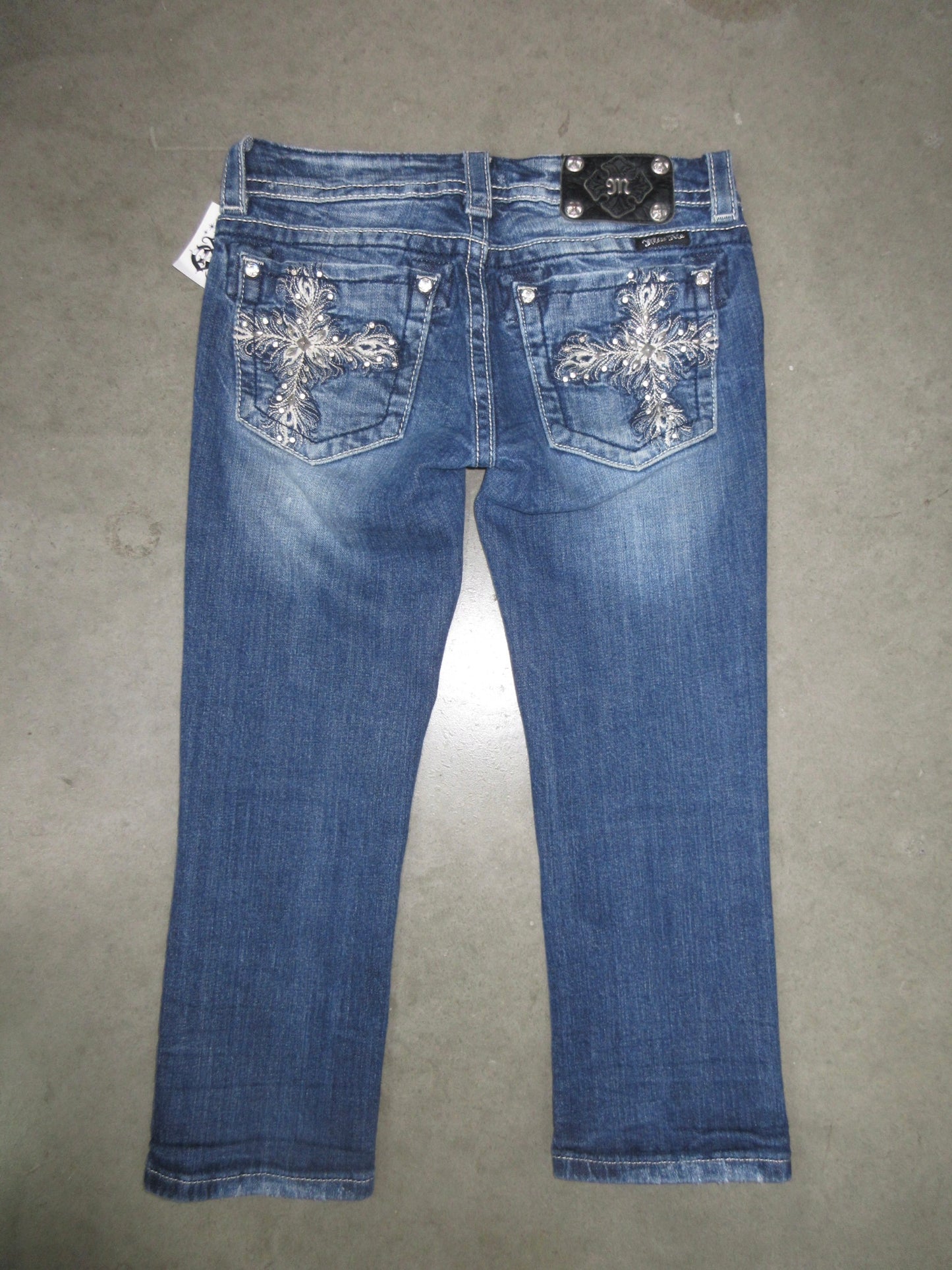 MissMe Vintage Design Capri Pants