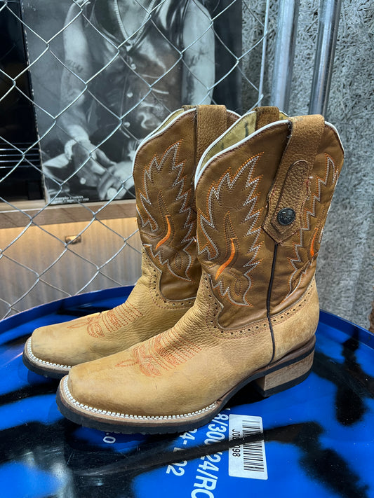 Vintage Design Western Boots