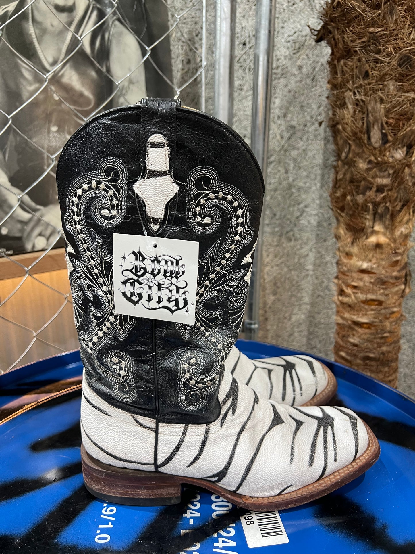 Vintage Design Western Boots