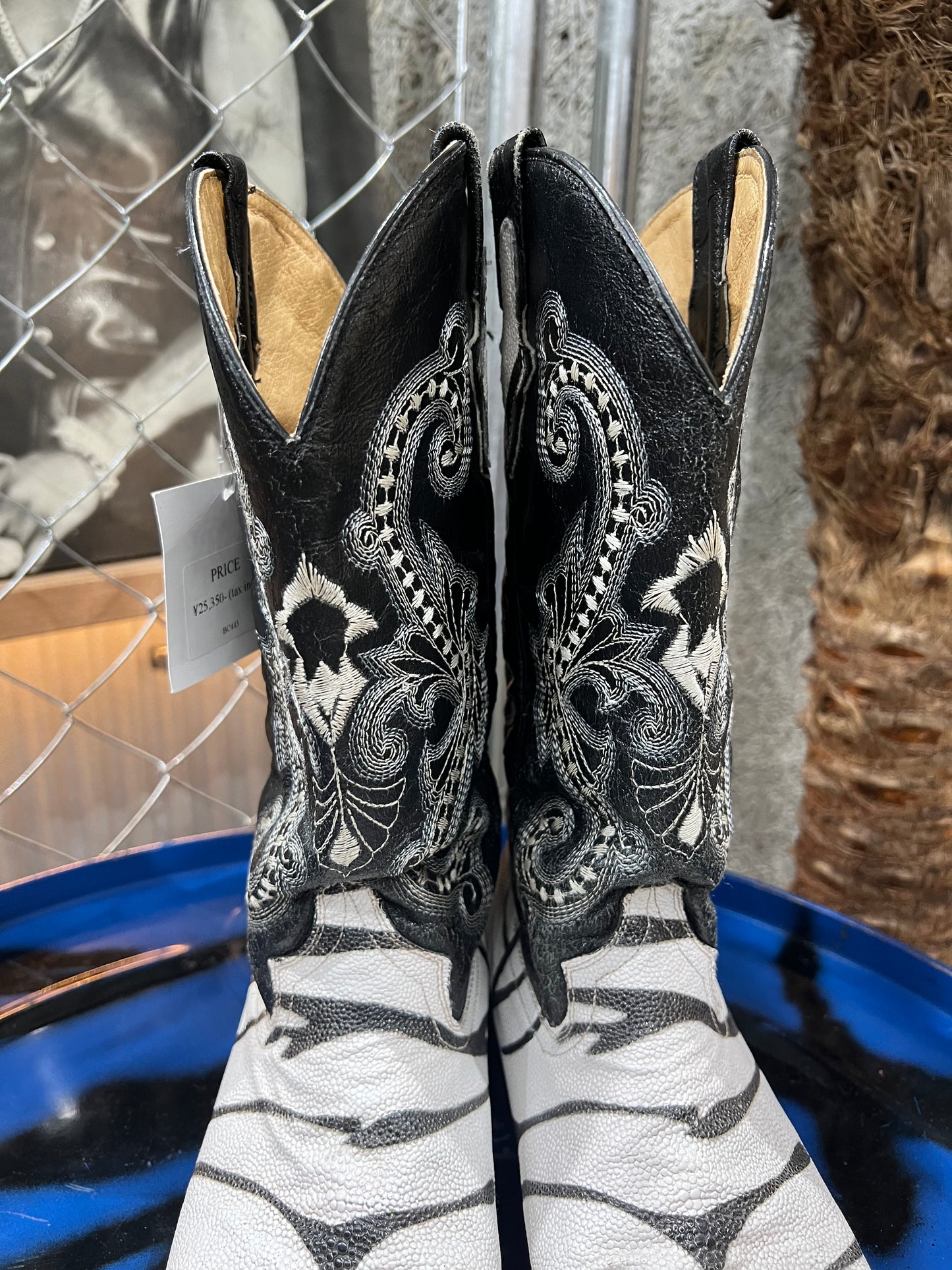 Vintage Design Western Boots