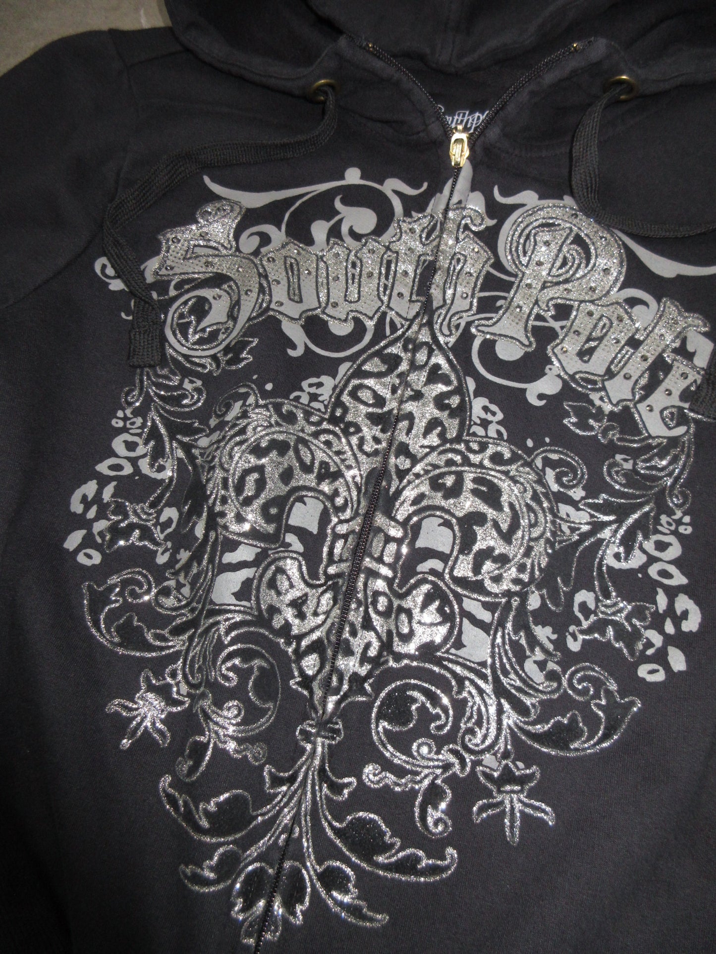 Vintage Design Zip Top