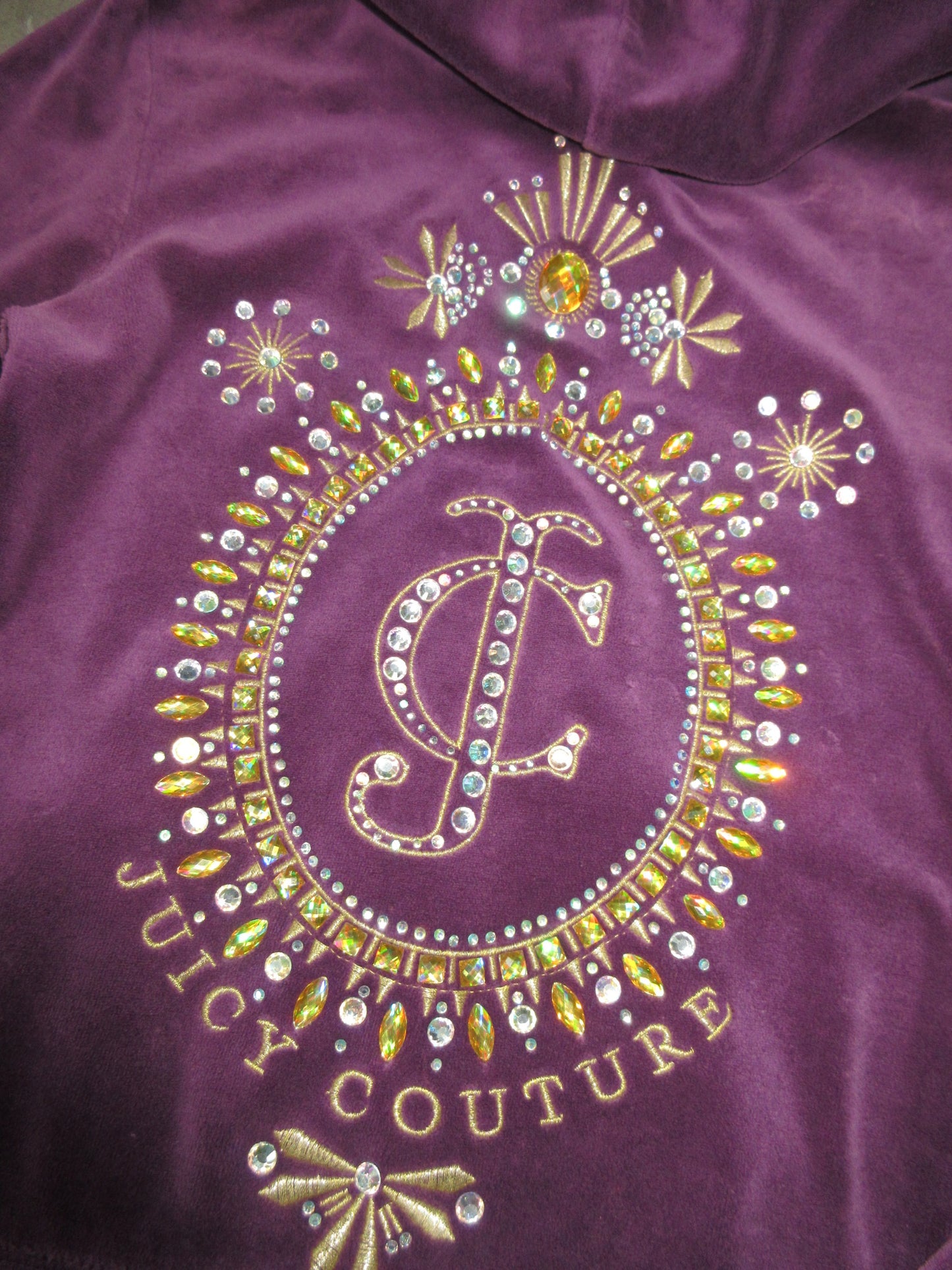 Juicy Couture Vintage Design Zip Top