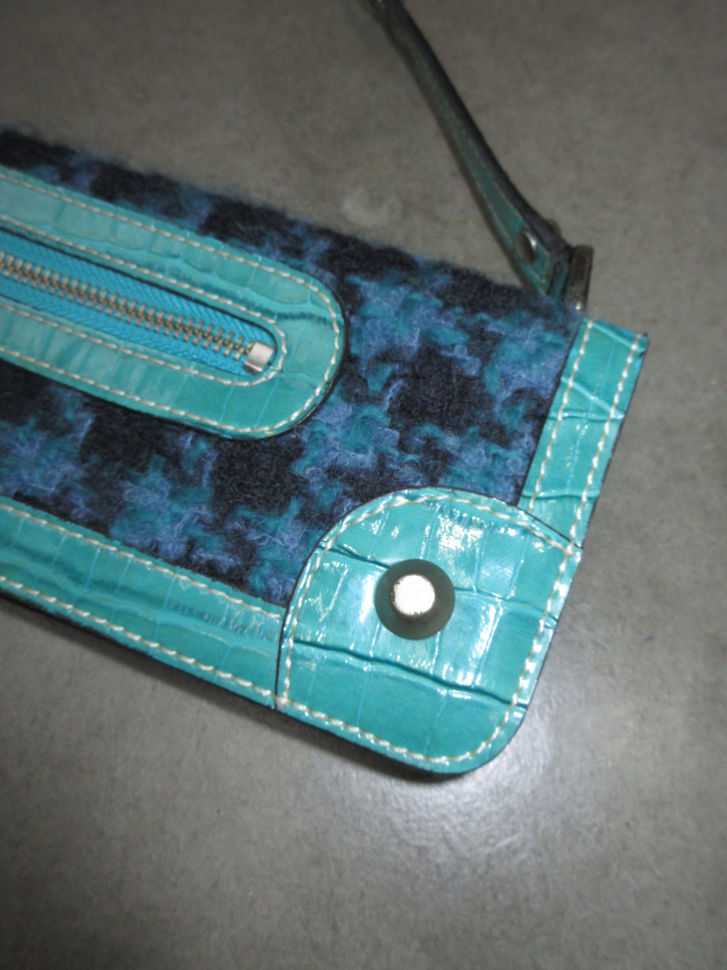 Guess Vintage Design Bag