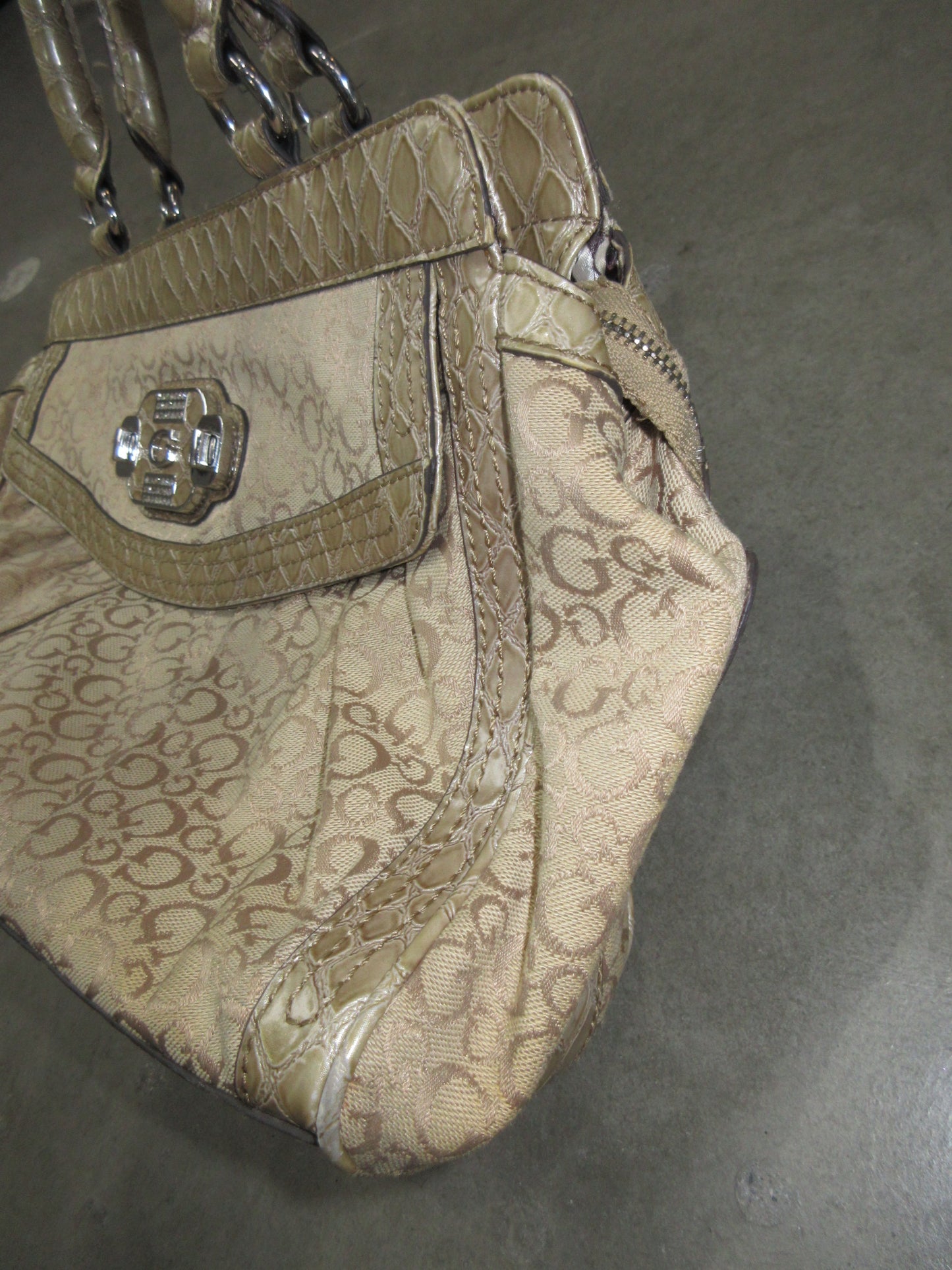 Guess Vintage Design Bag
