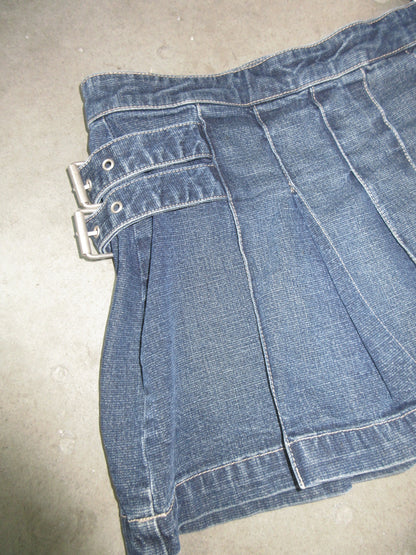 Guess Vintage Design Skirt