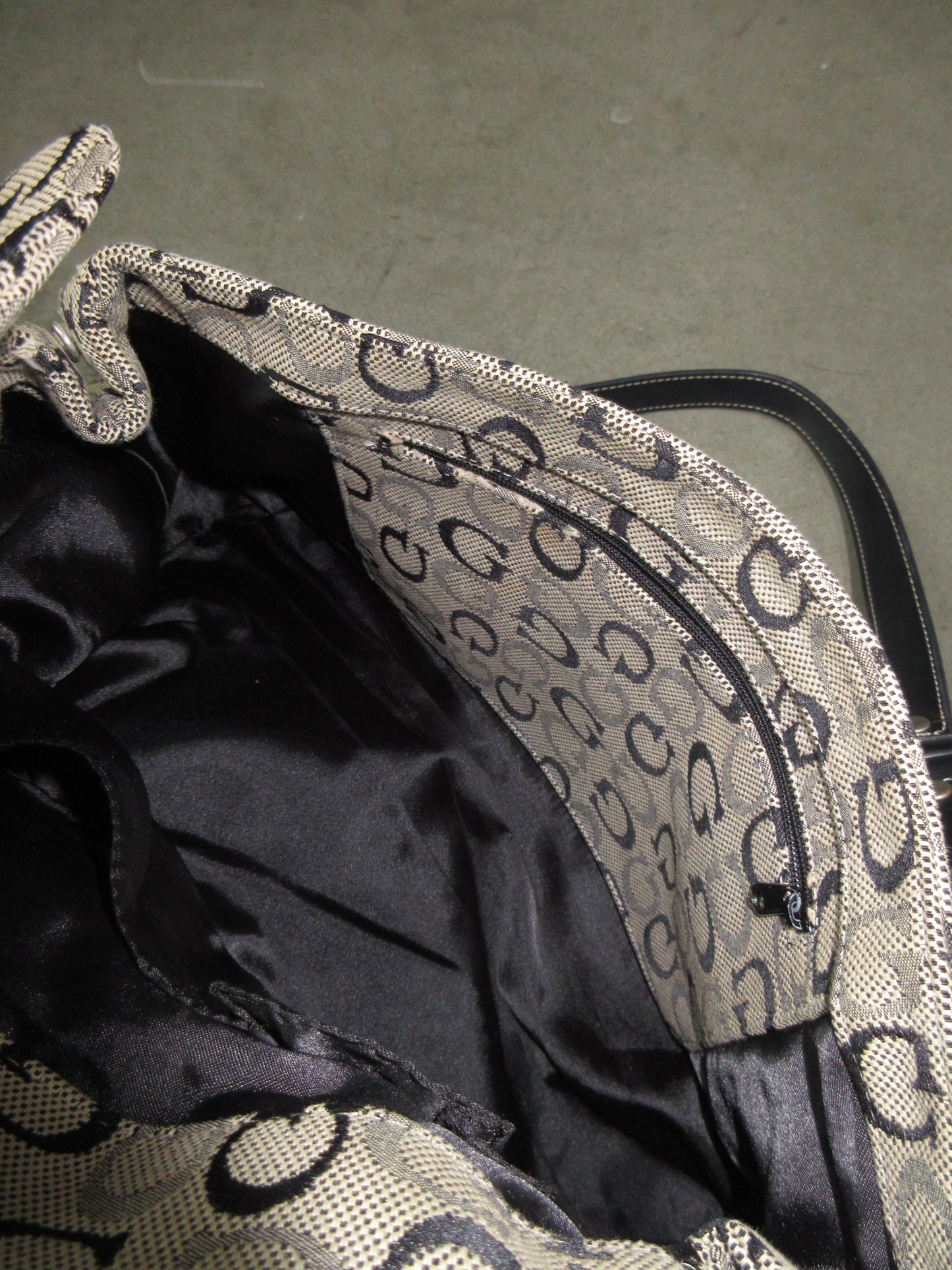 Guess Vintage Design Bag