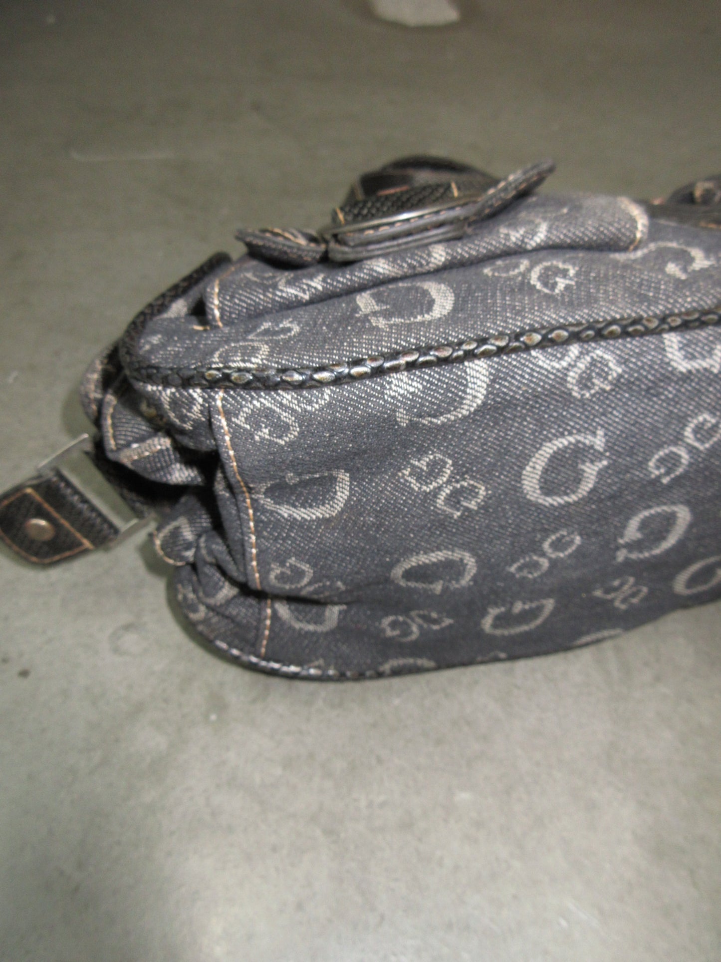 Guess Vintage Design Bag
